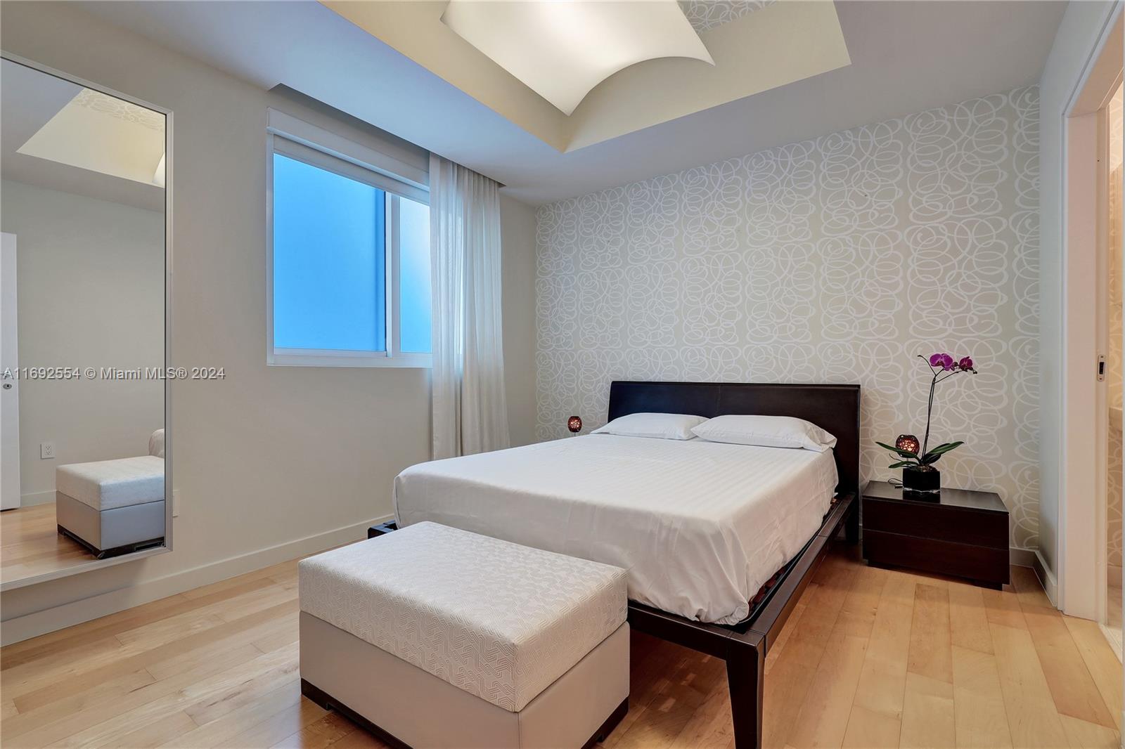 CONTINUUM ON SOUTH BEACH - Residential Lease
