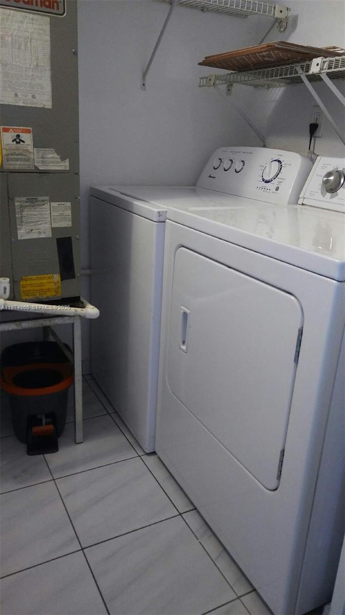 RESIDENCIAL EL PRADO COND - Residential