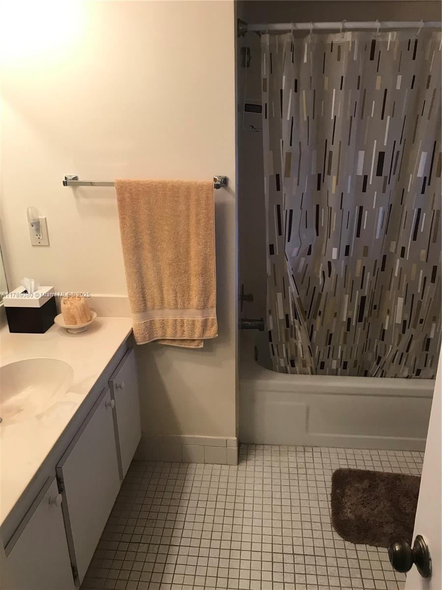 AMBASSADOR I CONDO - Residential Lease