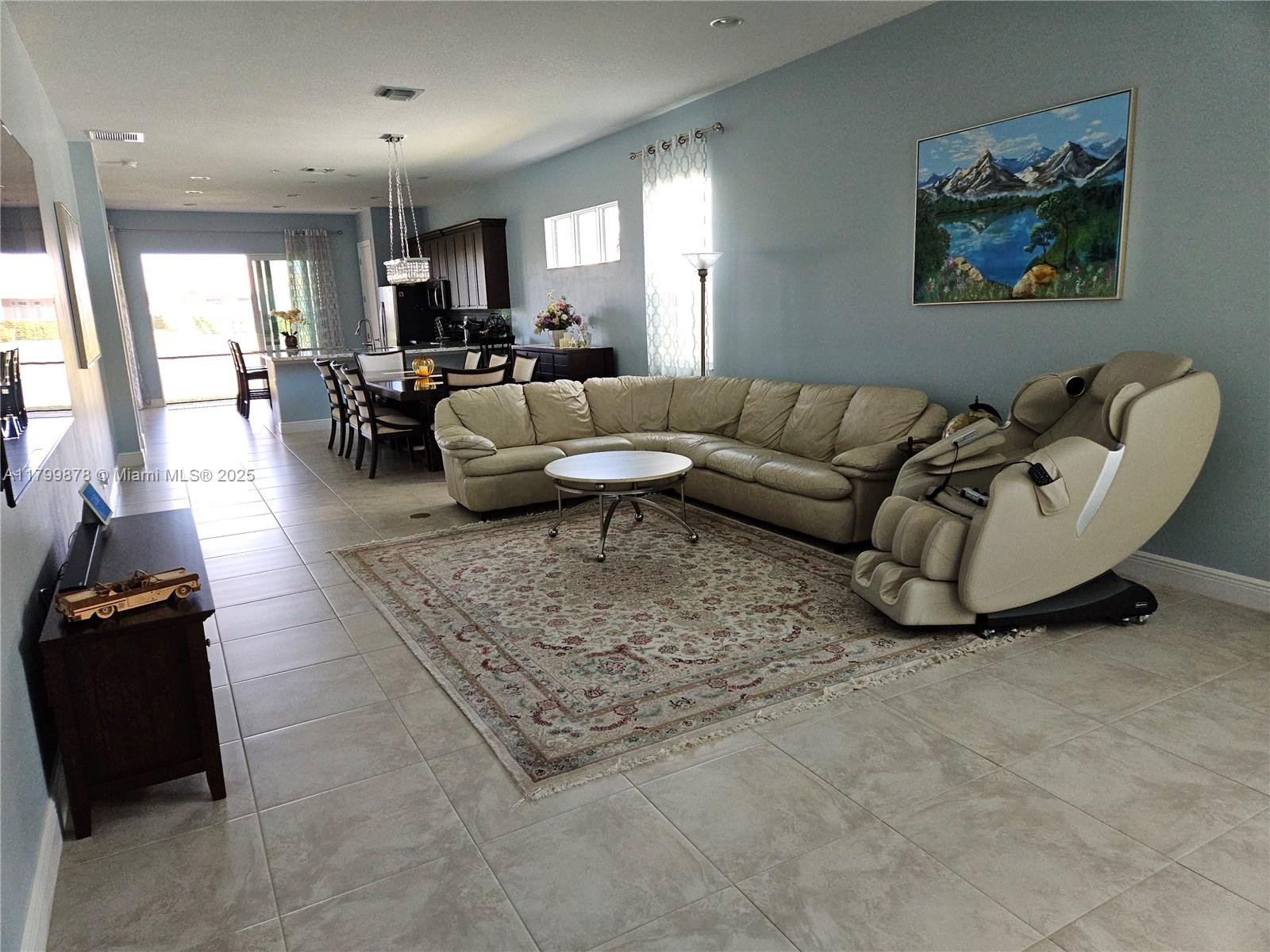 20028 SW Caserta Way, Port St. Lucie, FL, 34986/$474,000 4 20028 SW Caserta Way
