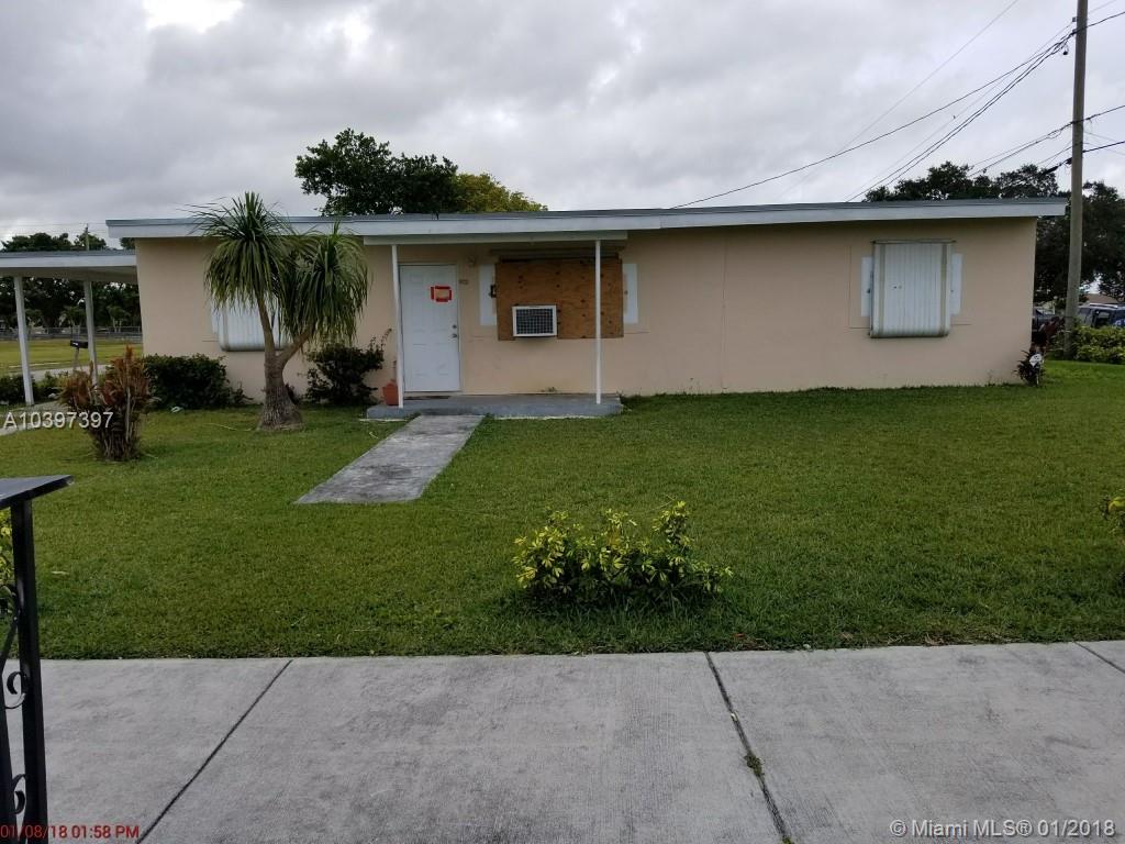 Nice corner house, ready to move in, features three bedrooms and one bath, living/dinning, washer and dryer inside, carport, shed, close to schools, major highways, Florida city Mall, shopping centers. Easy to show!