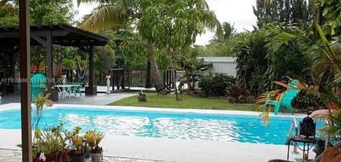 12011 SW 37th Ter Miami FL 33175