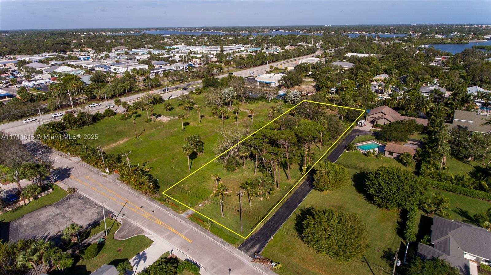 Sawfish Bay - Land