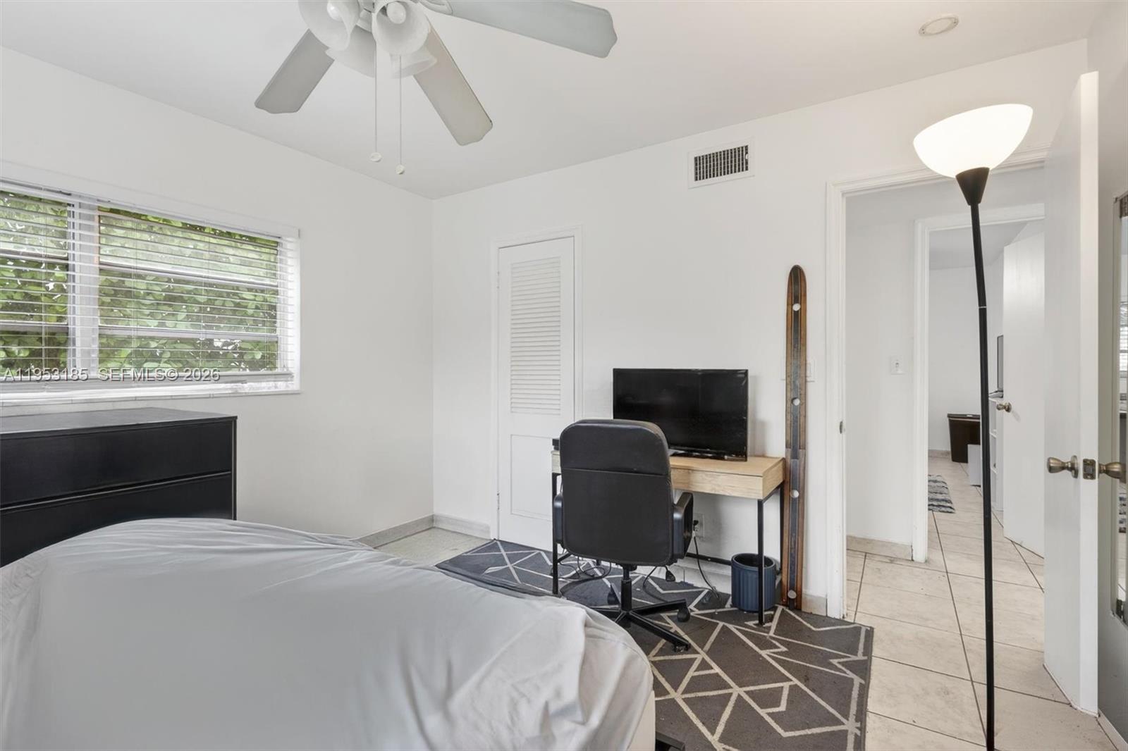 CORAL GABLES RIVIERA SEC - Residential Income