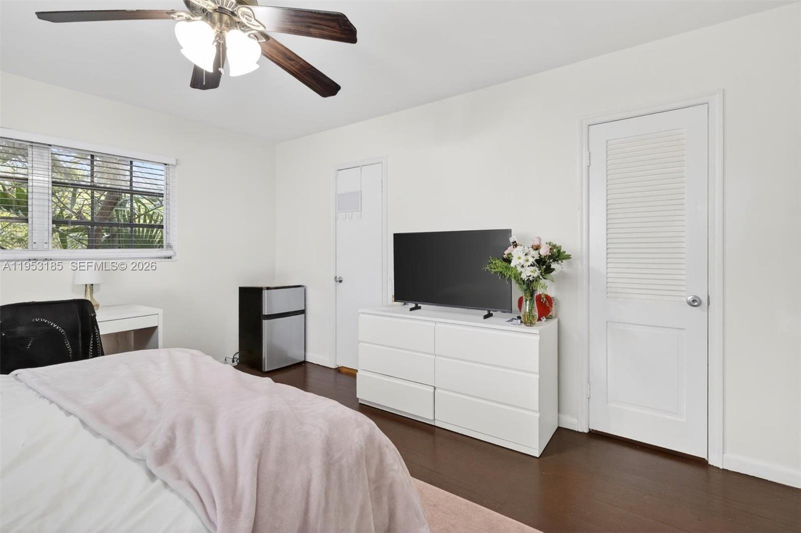 CORAL GABLES RIVIERA SEC - Residential Income