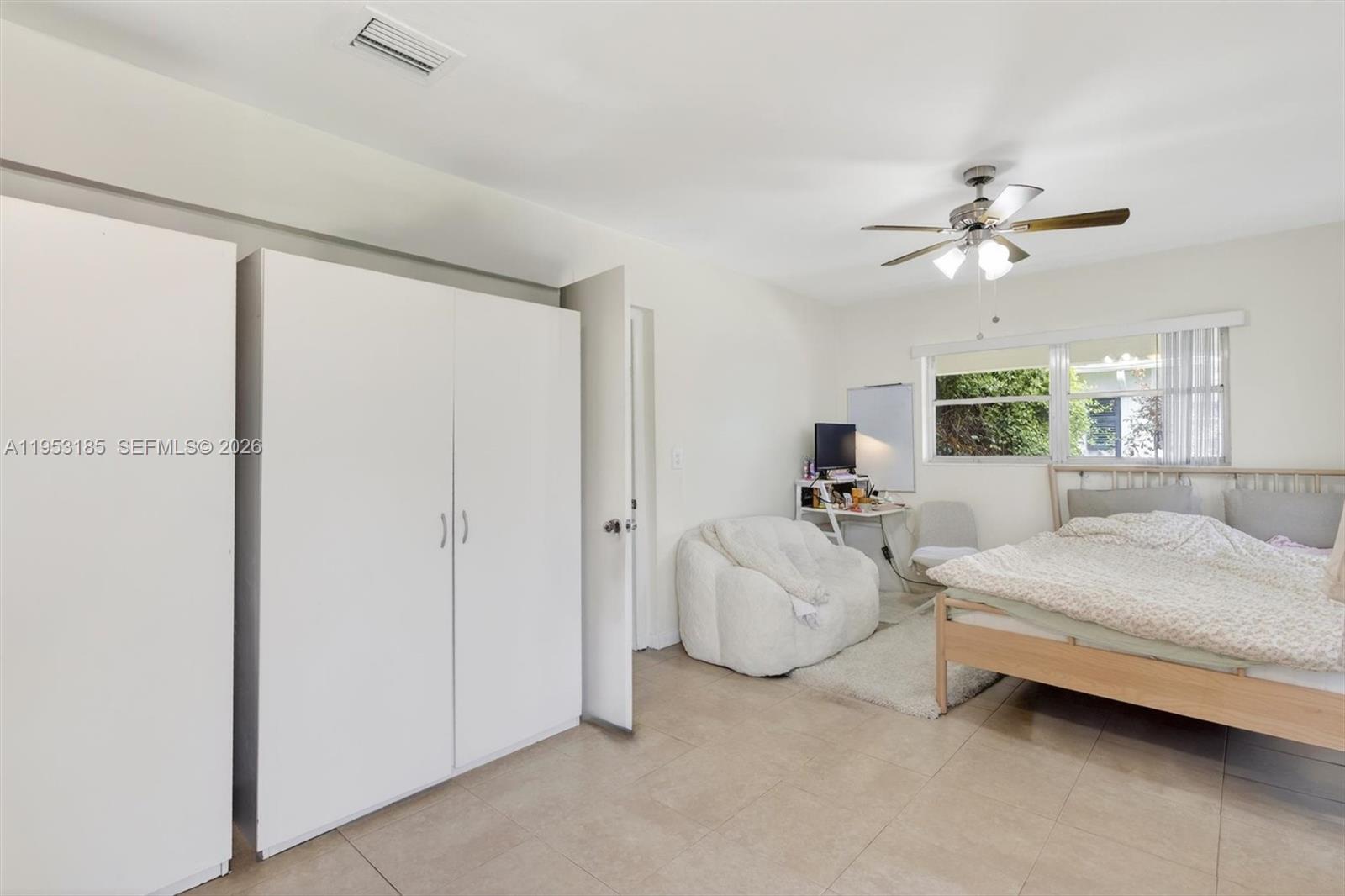 CORAL GABLES RIVIERA SEC - Residential Income