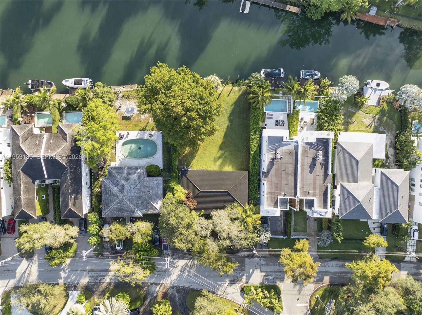 CORAL GABLES RIVIERA SEC - Residential Income
