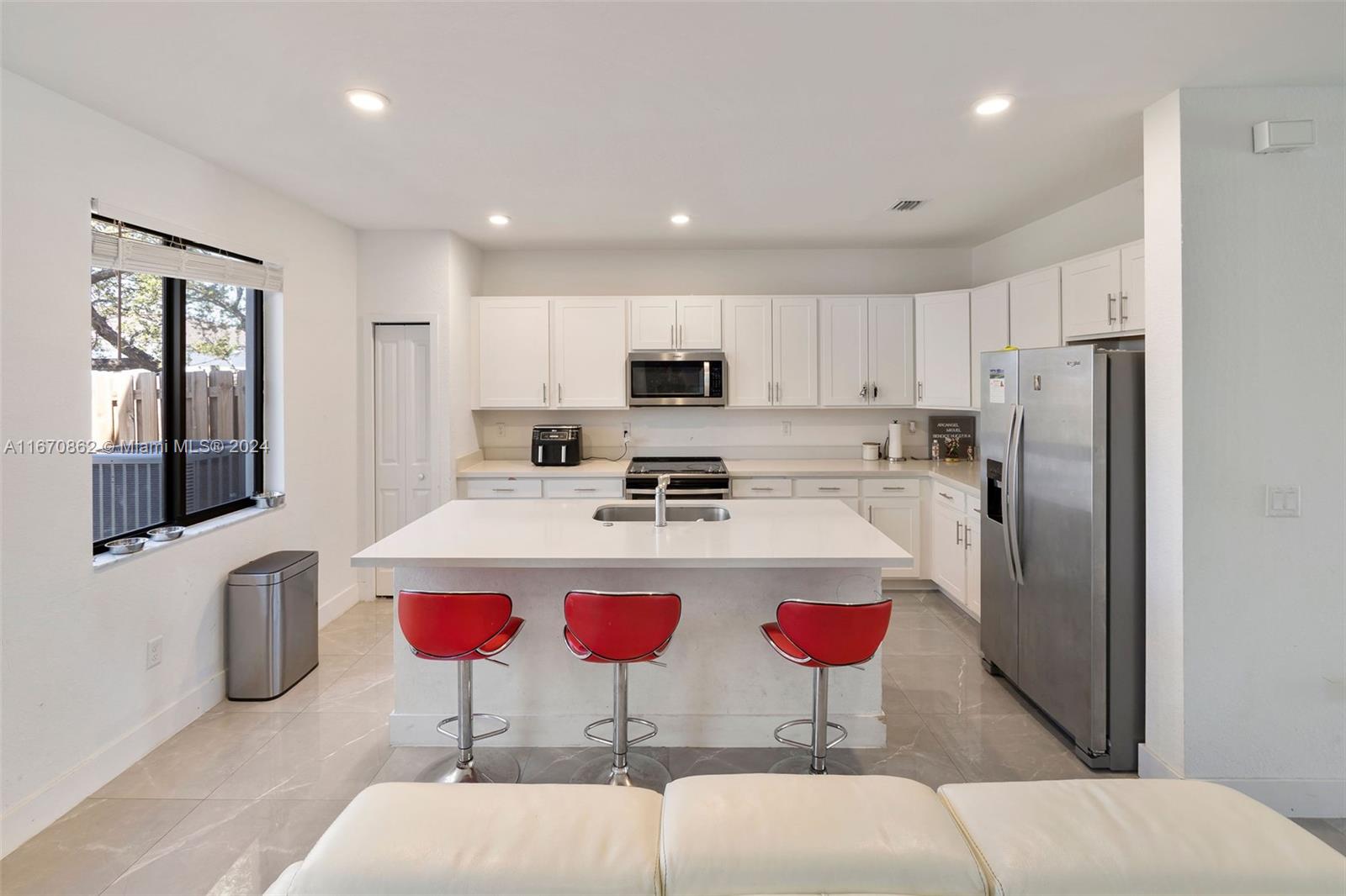 DEVCO VILLAS - Residential Lease