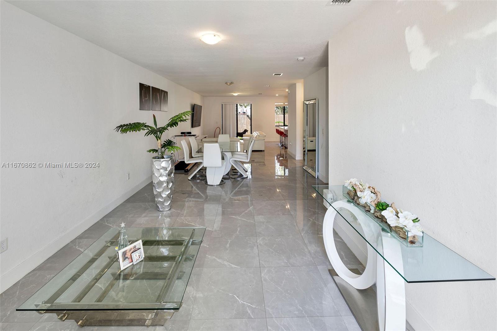 DEVCO VILLAS - Residential Lease