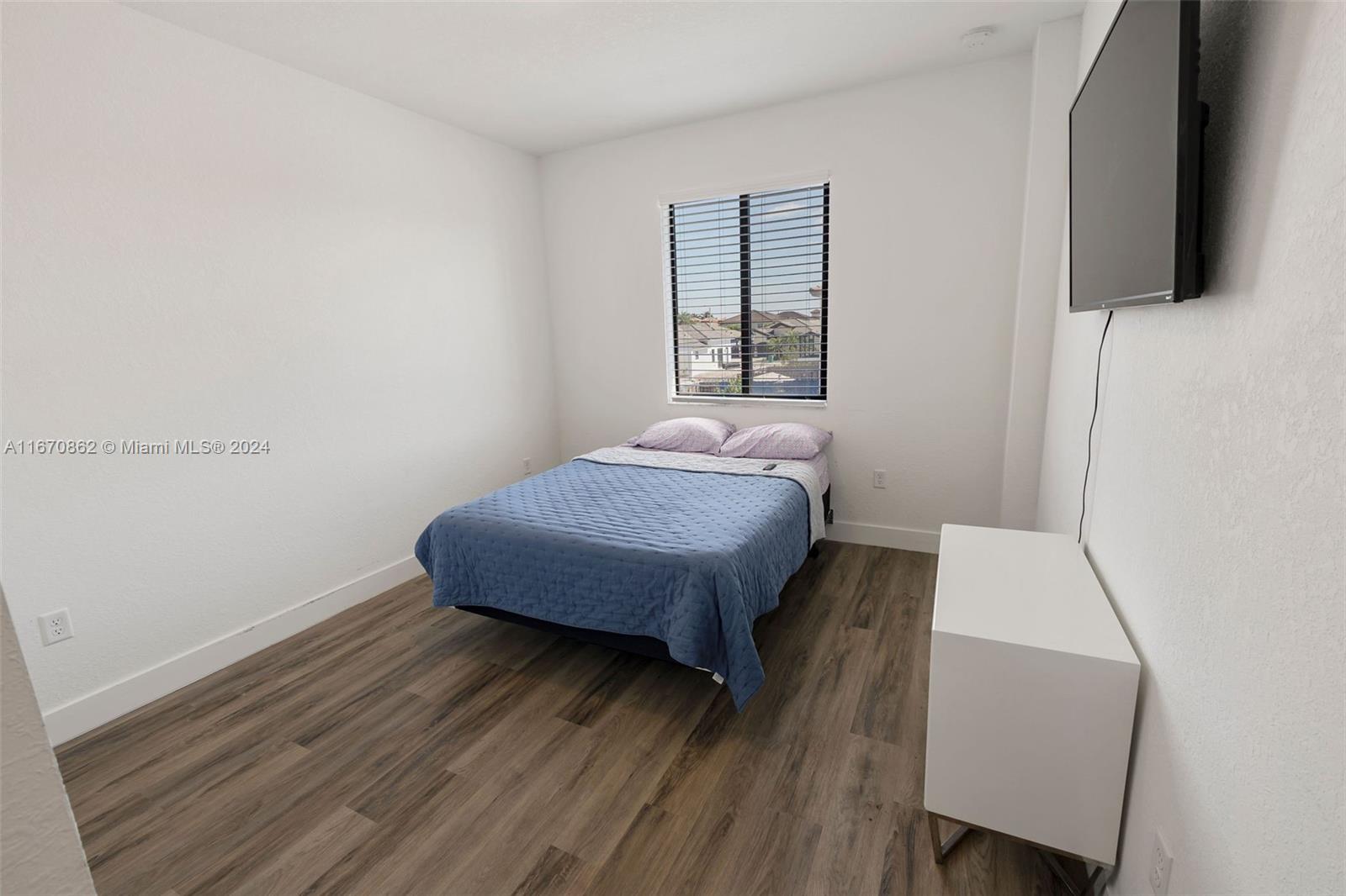 DEVCO VILLAS - Residential Lease