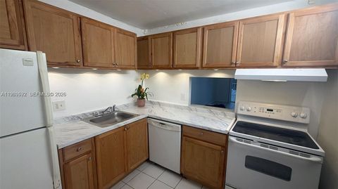 Photo of 500 Executive Center Dr #1C, West Palm Beach, FL 33401 (MLS # A11969592)