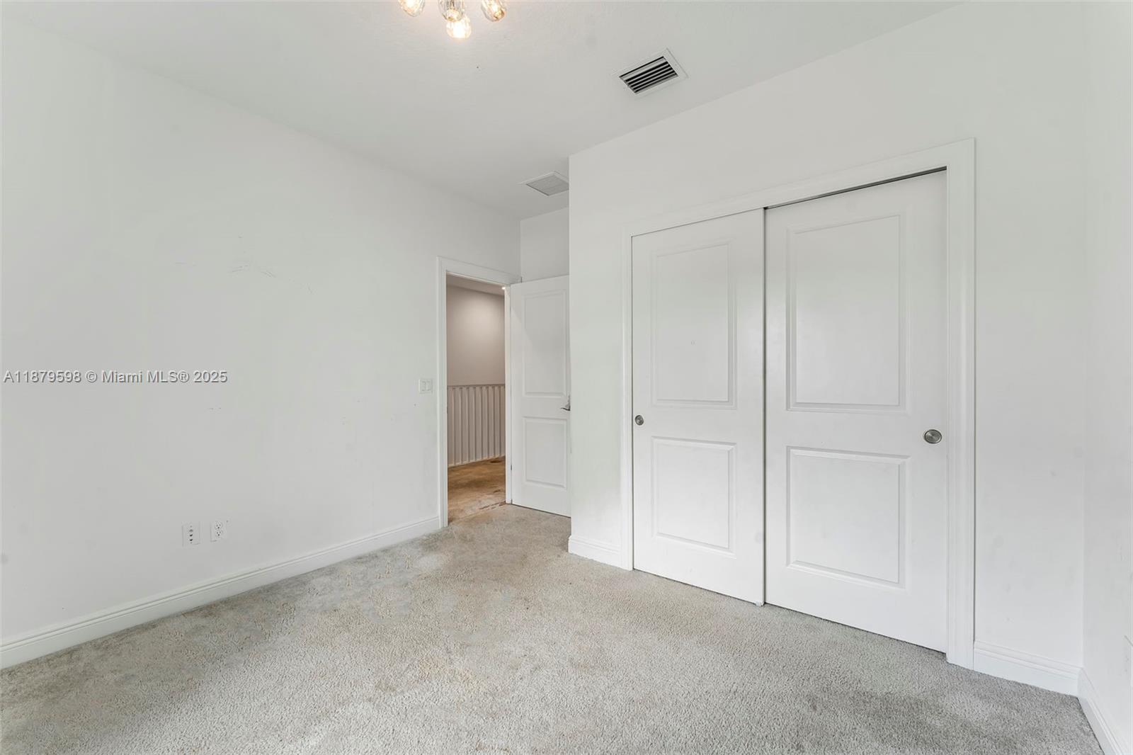 DEERFIELD CROSSING - Residential