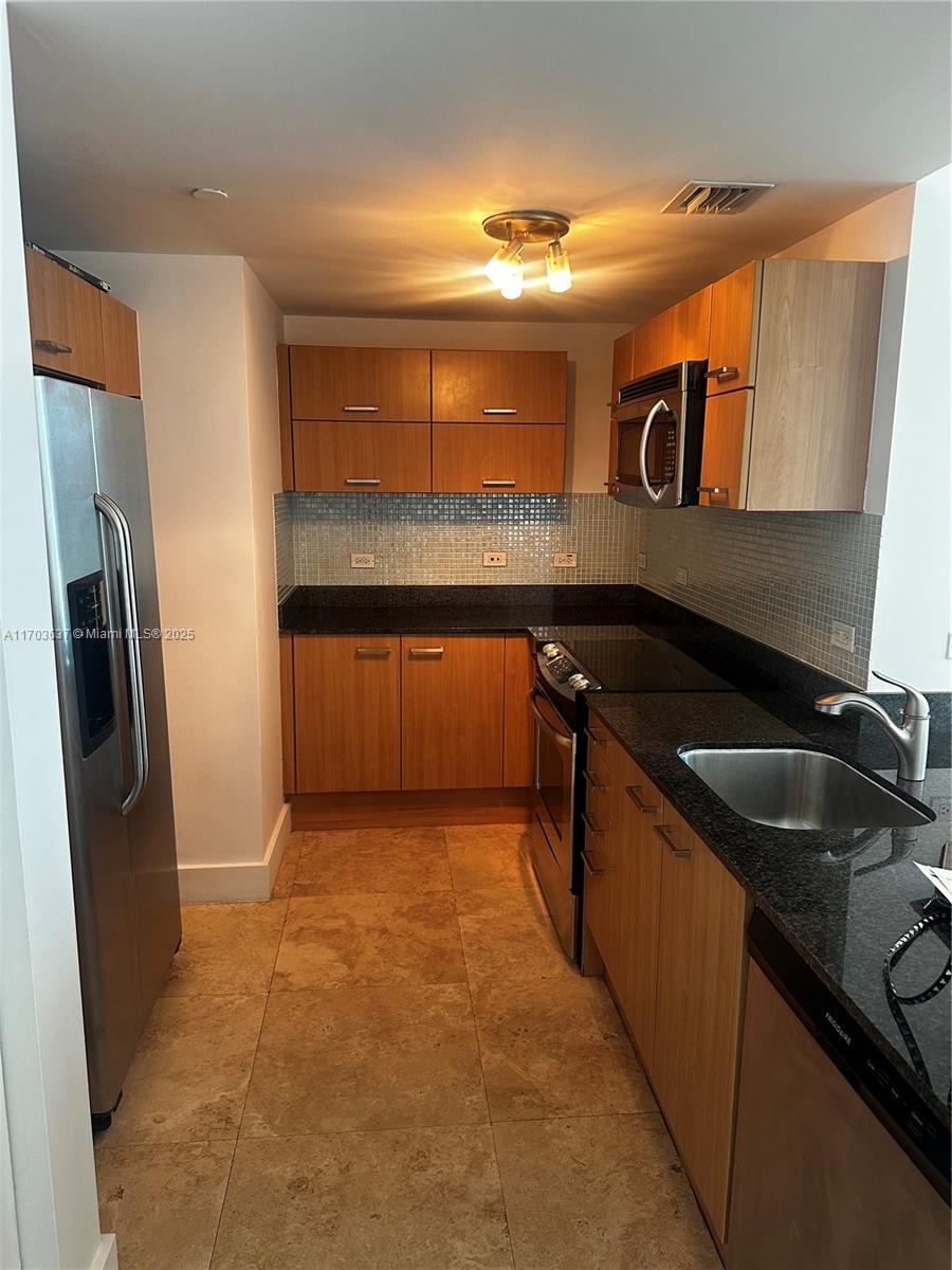 WIND CONDO - Residential