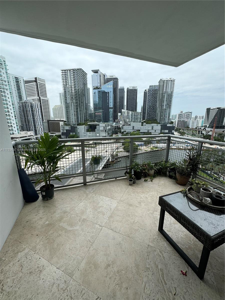 350 S Miami Ave 1704