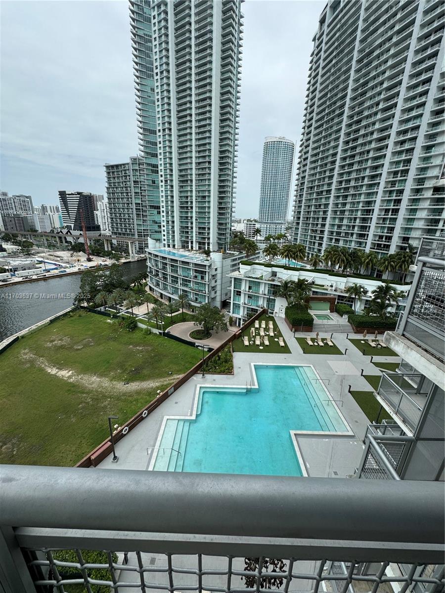350 S Miami Ave 1704