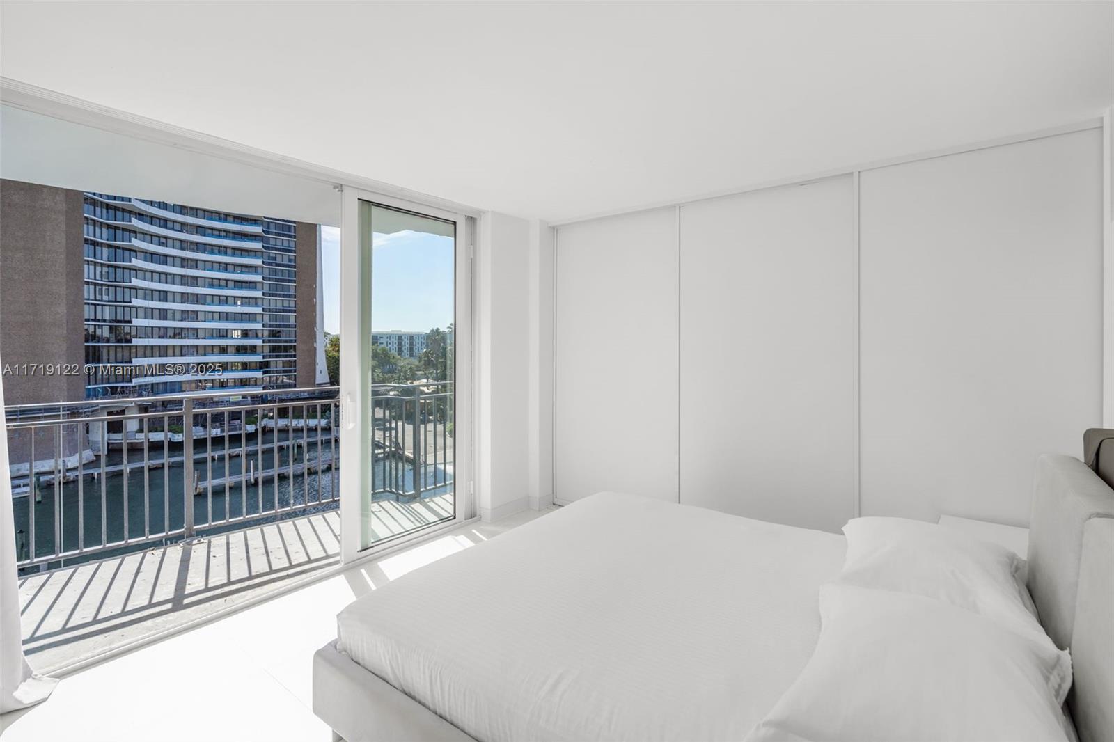 PALM BAY CONDOMINIUM - Residential