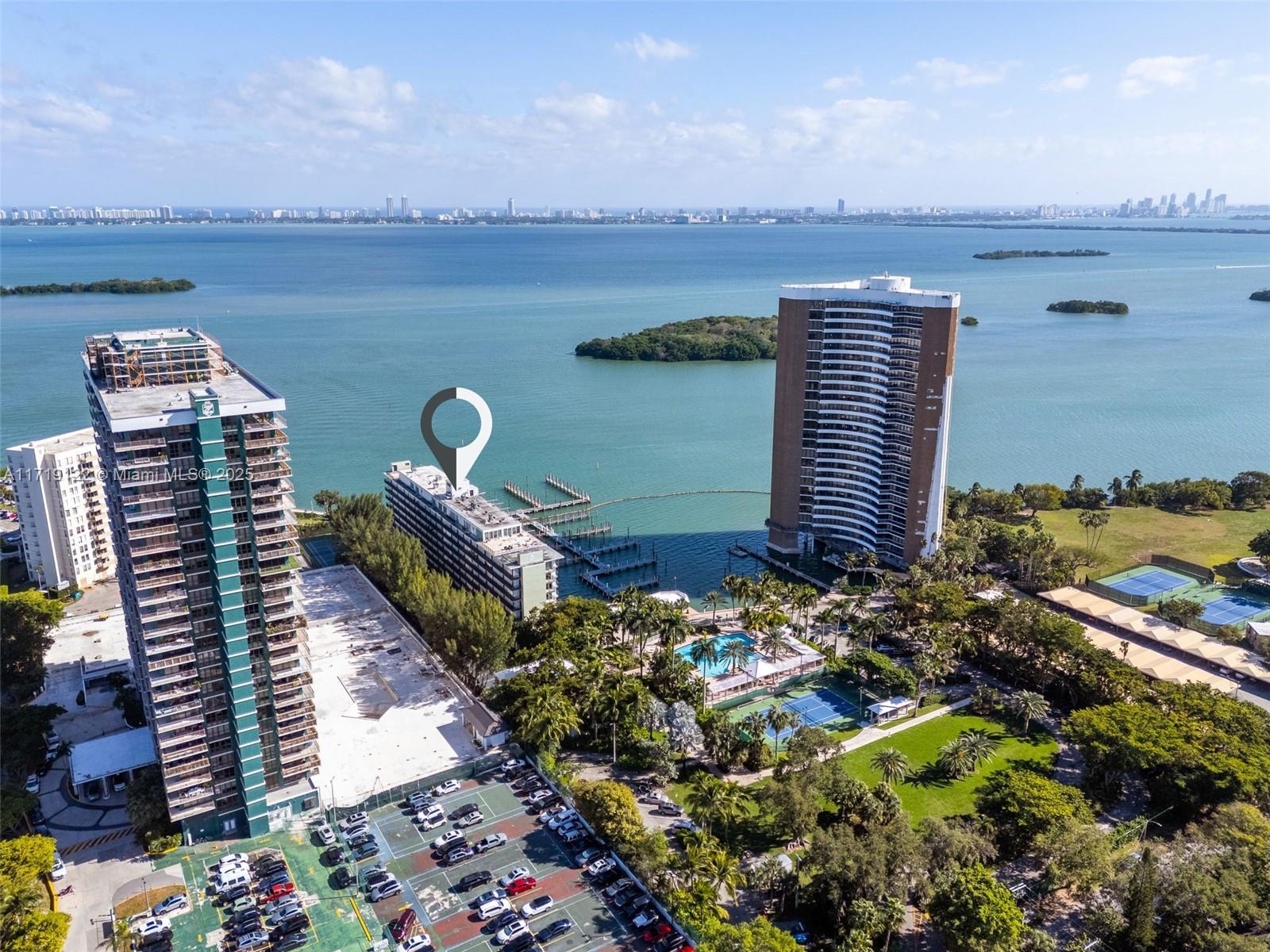 PALM BAY CONDOMINIUM - Residential