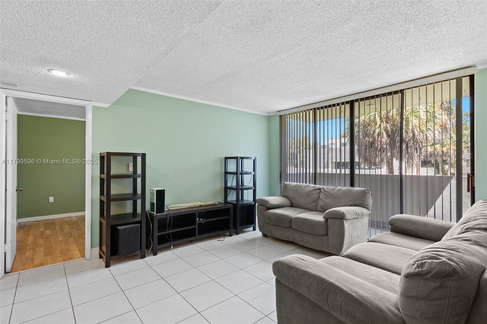 PEPPERMILL KENDALE LKS W - Residential