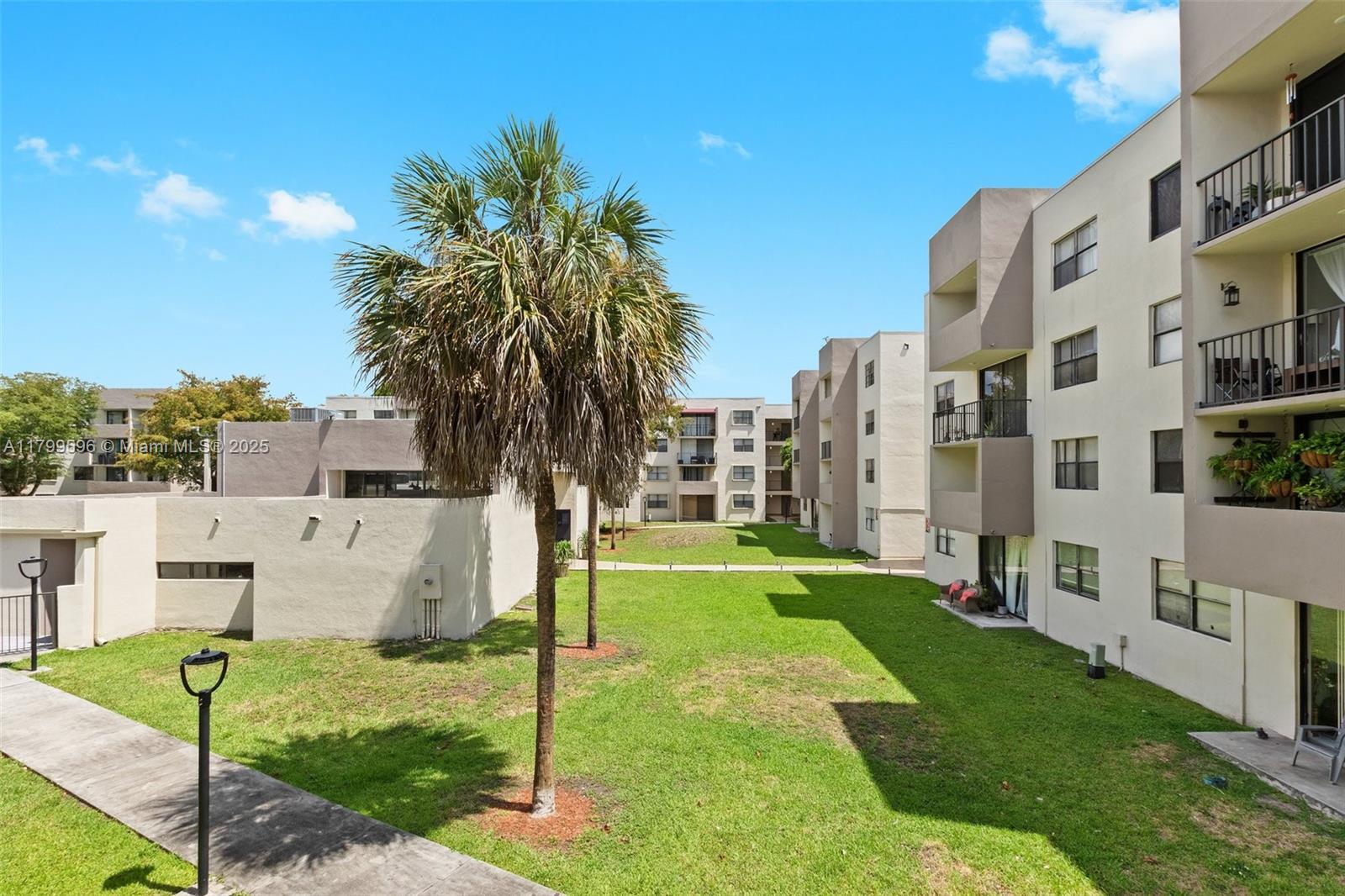 PEPPERMILL KENDALE LKS W - Residential