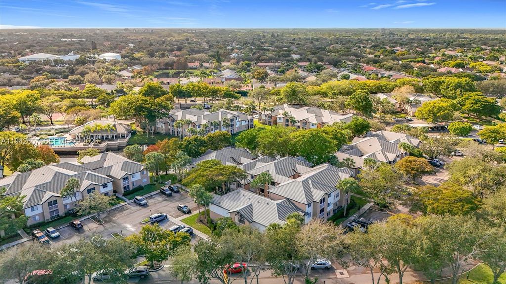 Photo of 9877 Westview Dr #619, Coral Springs, FL 33076 (MLS # A11942657)