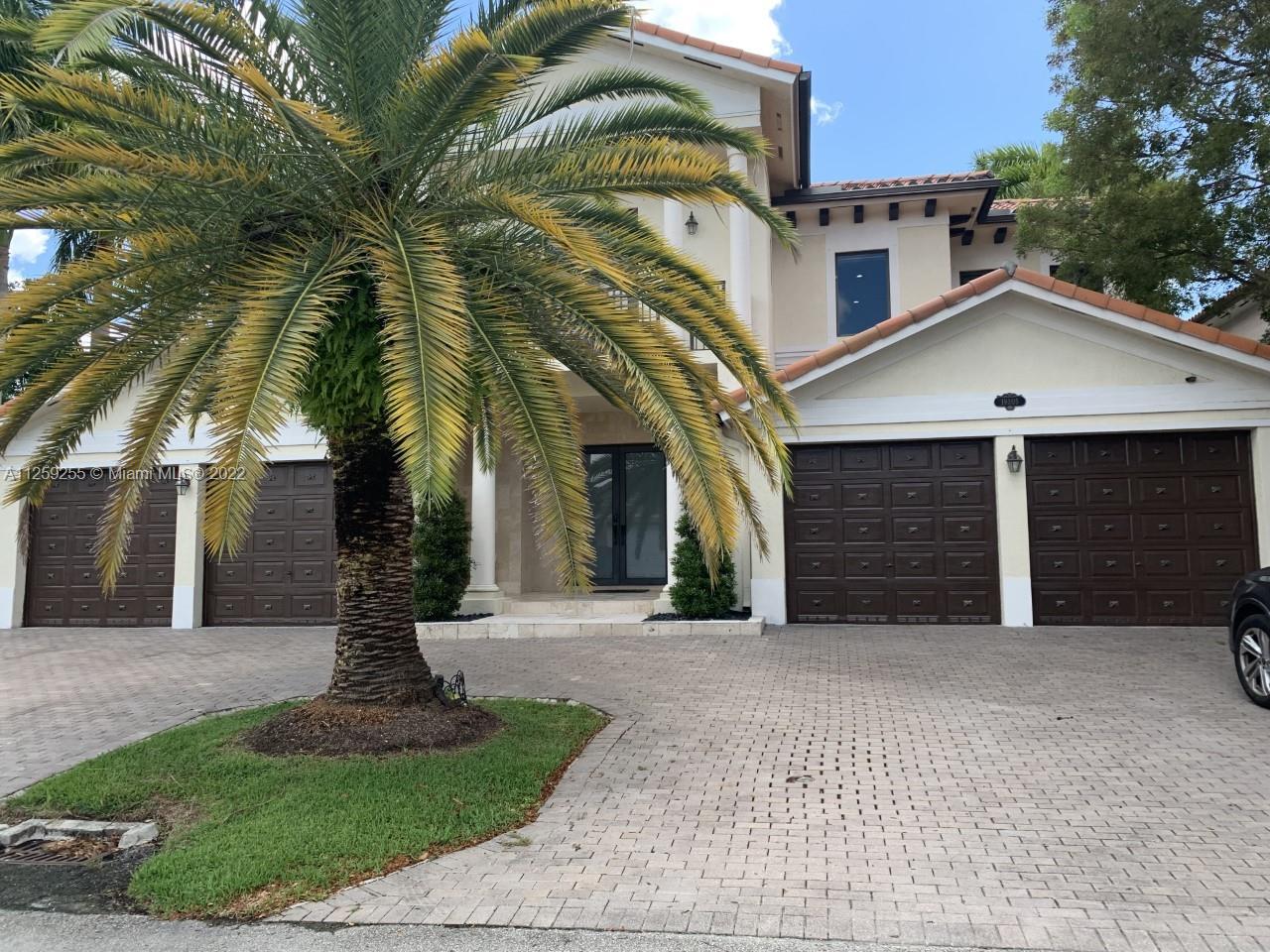 CUTLER CAY - Residential