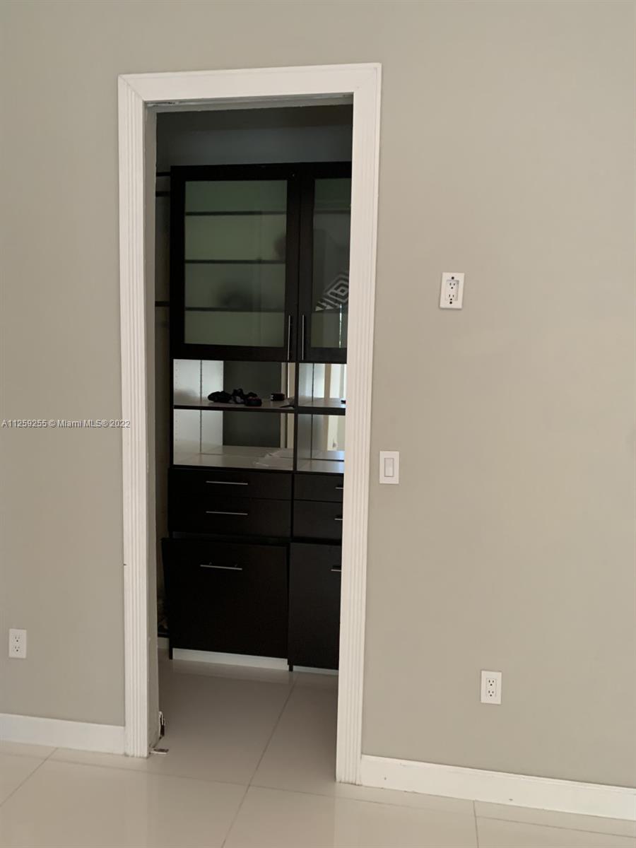 CUTLER CAY - Residential