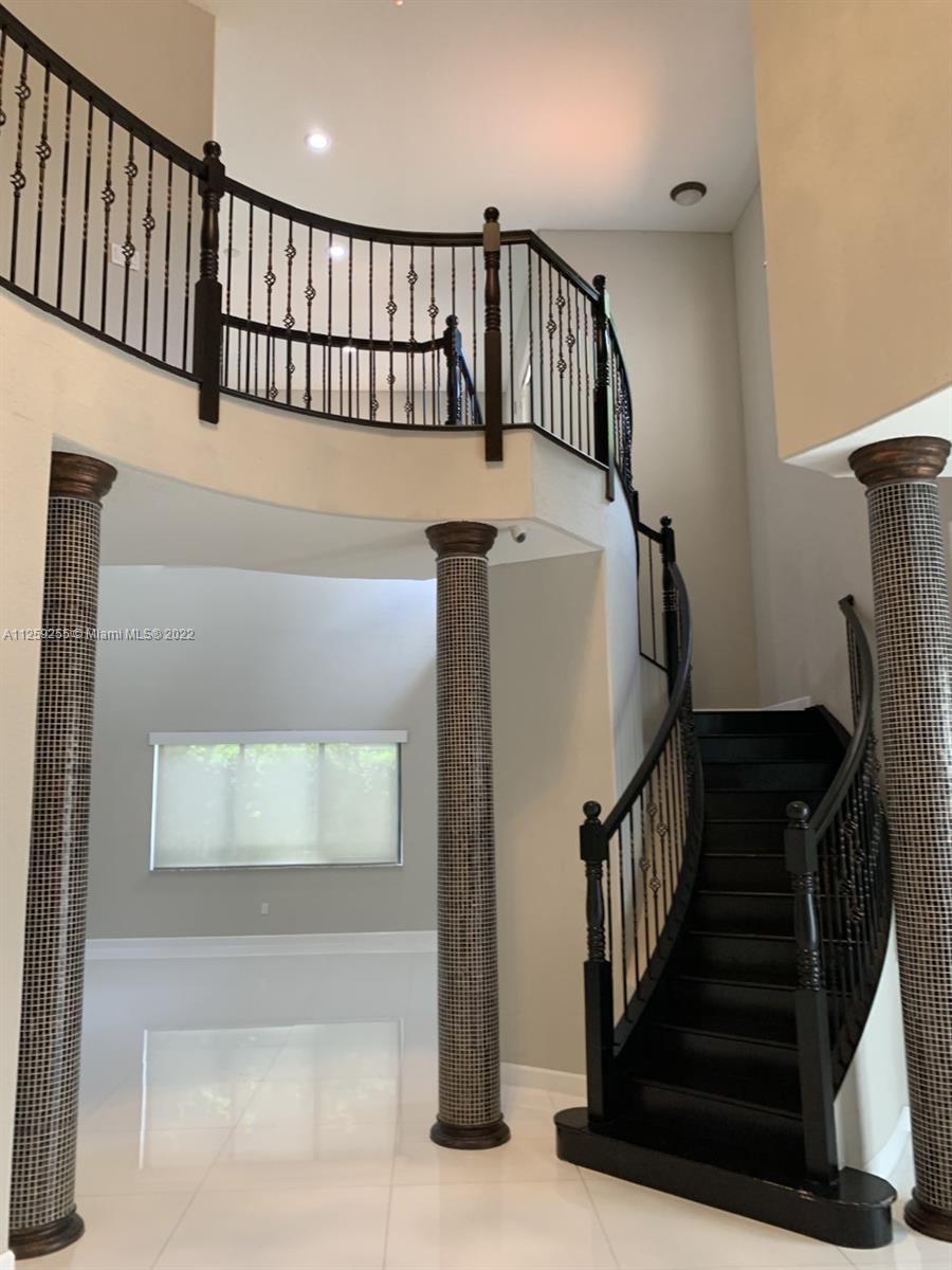 CUTLER CAY - Residential