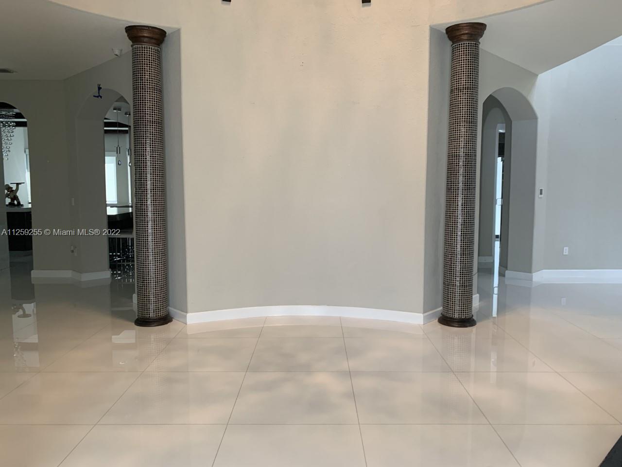 CUTLER CAY - Residential