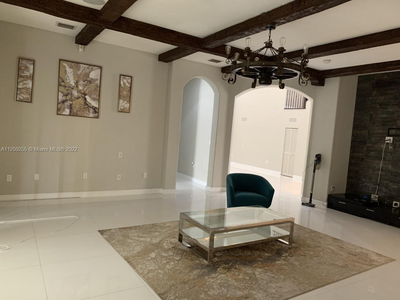 CUTLER CAY - Residential