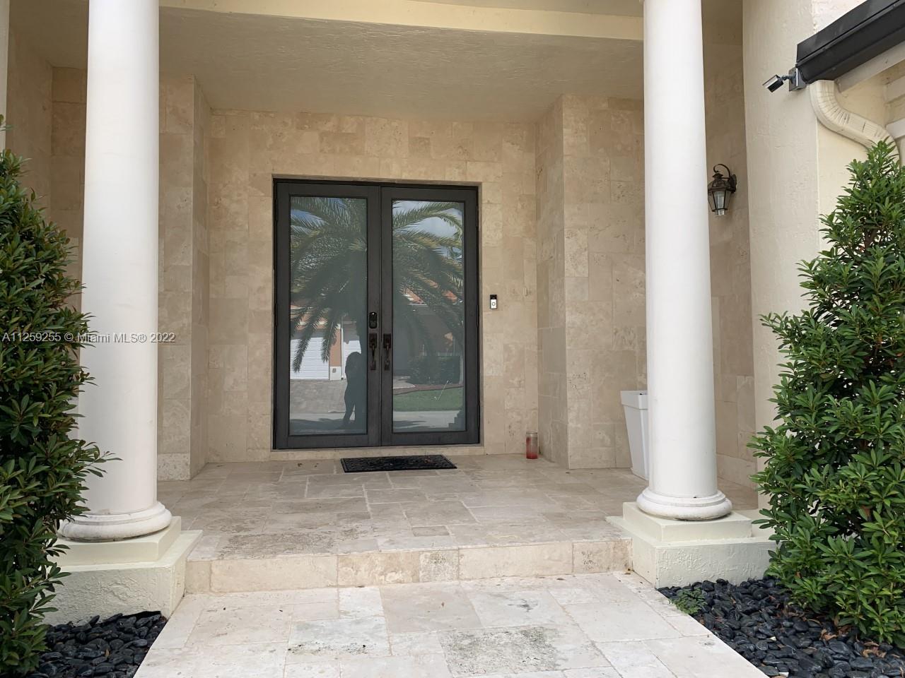 CUTLER CAY - Residential