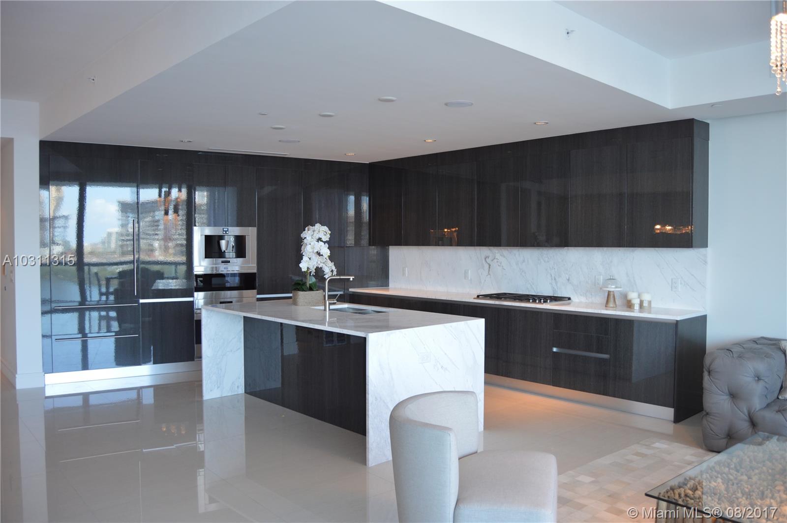 ECHO CONDO - Residential Lease