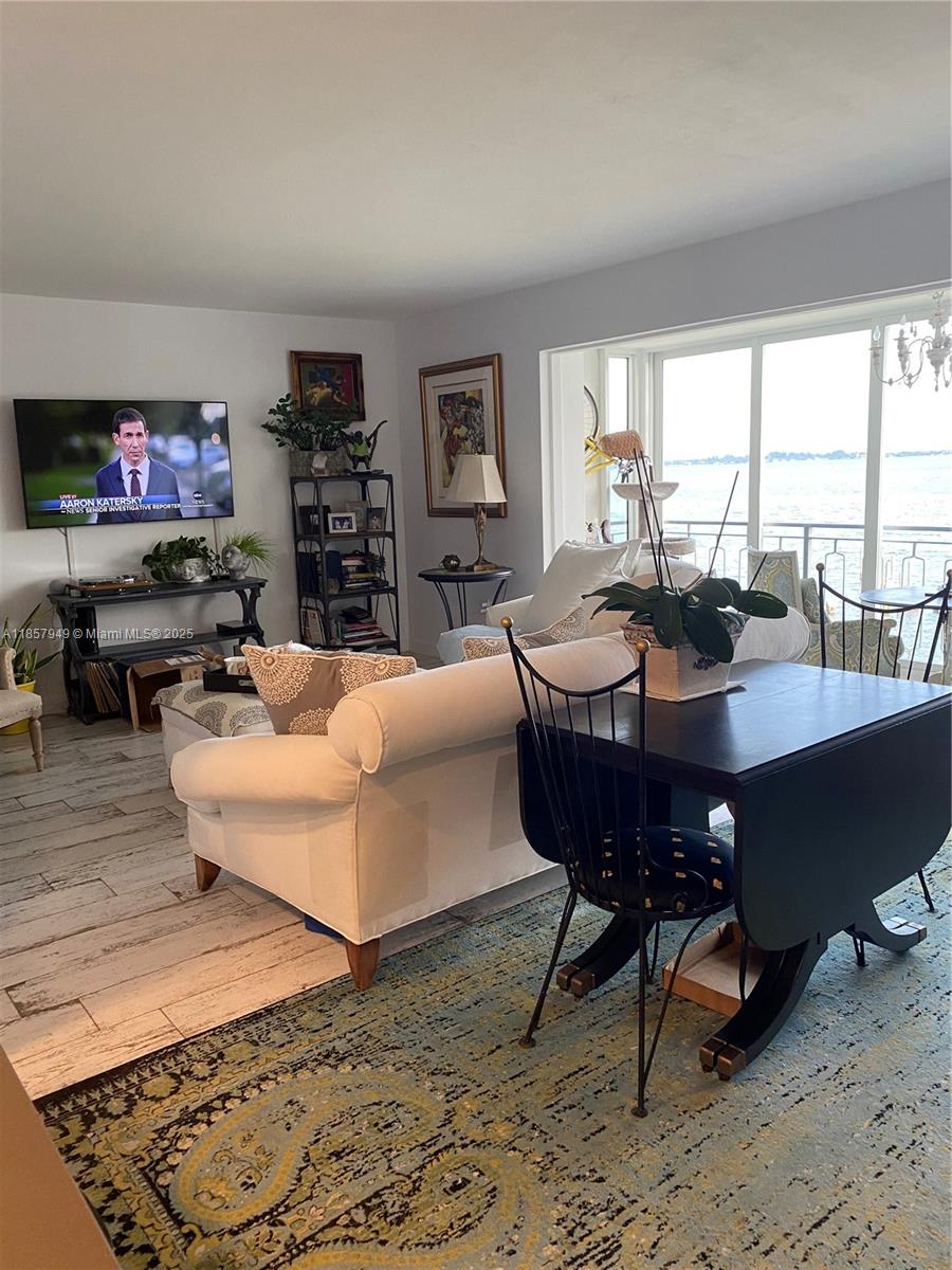 JOCKEY CLUB CONDO - Residential