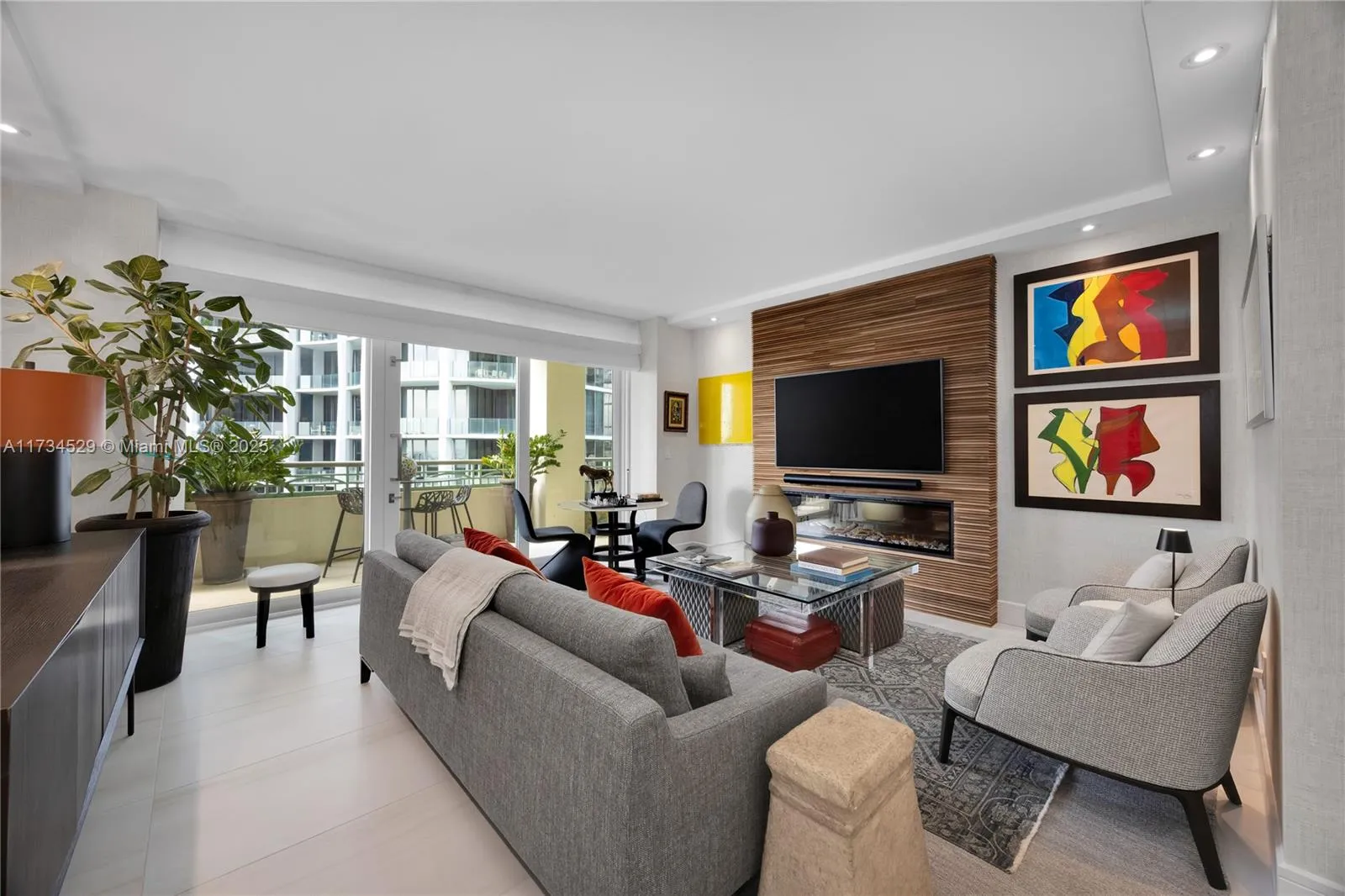 Miami, Florida 33133, United States, 2 Bedrooms Bedrooms, ,3 BathroomsBathrooms,Residential,Active,12612