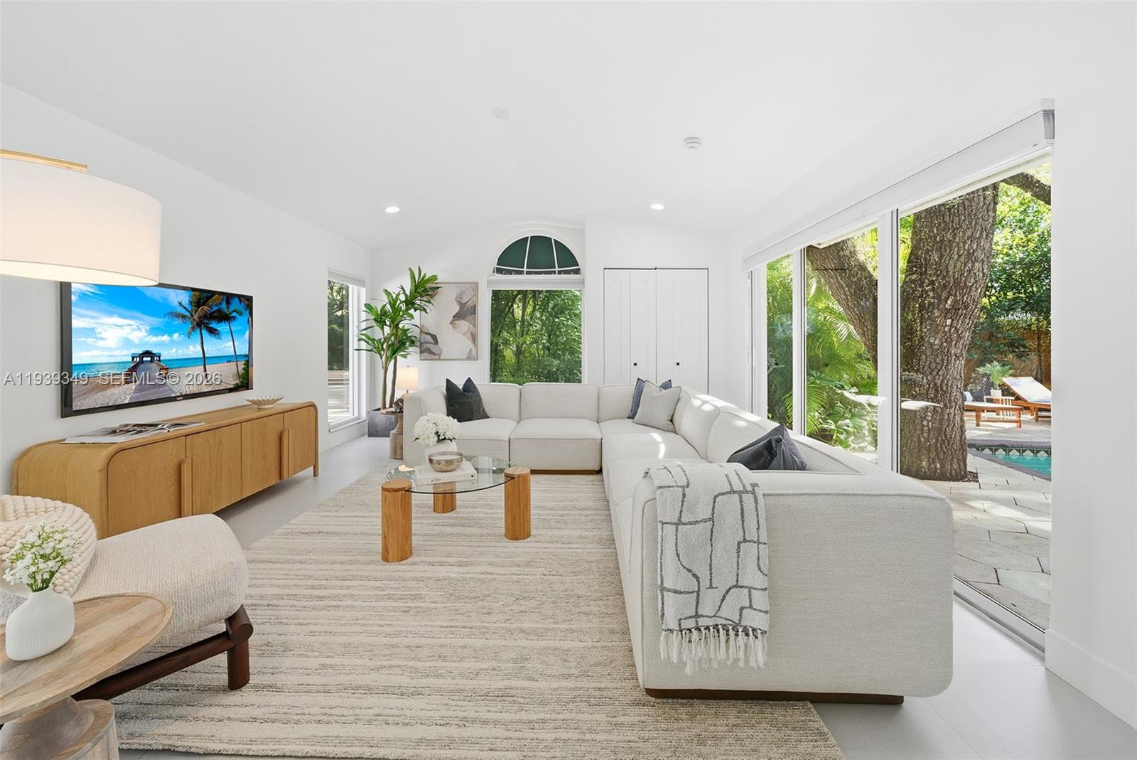 SUNSHINE VISTAS - Residential