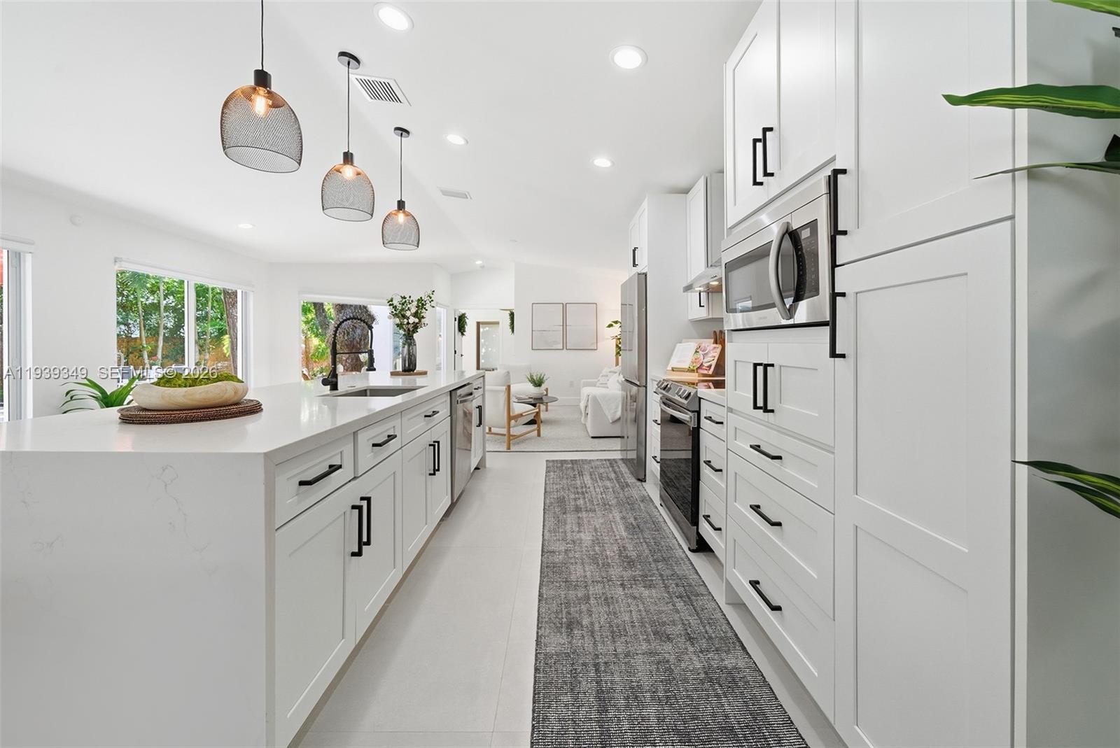 SUNSHINE VISTAS - Residential