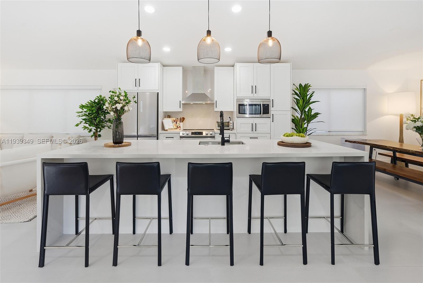 SUNSHINE VISTAS - Residential