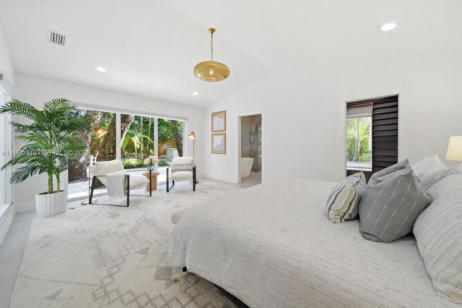 SUNSHINE VISTAS - Residential