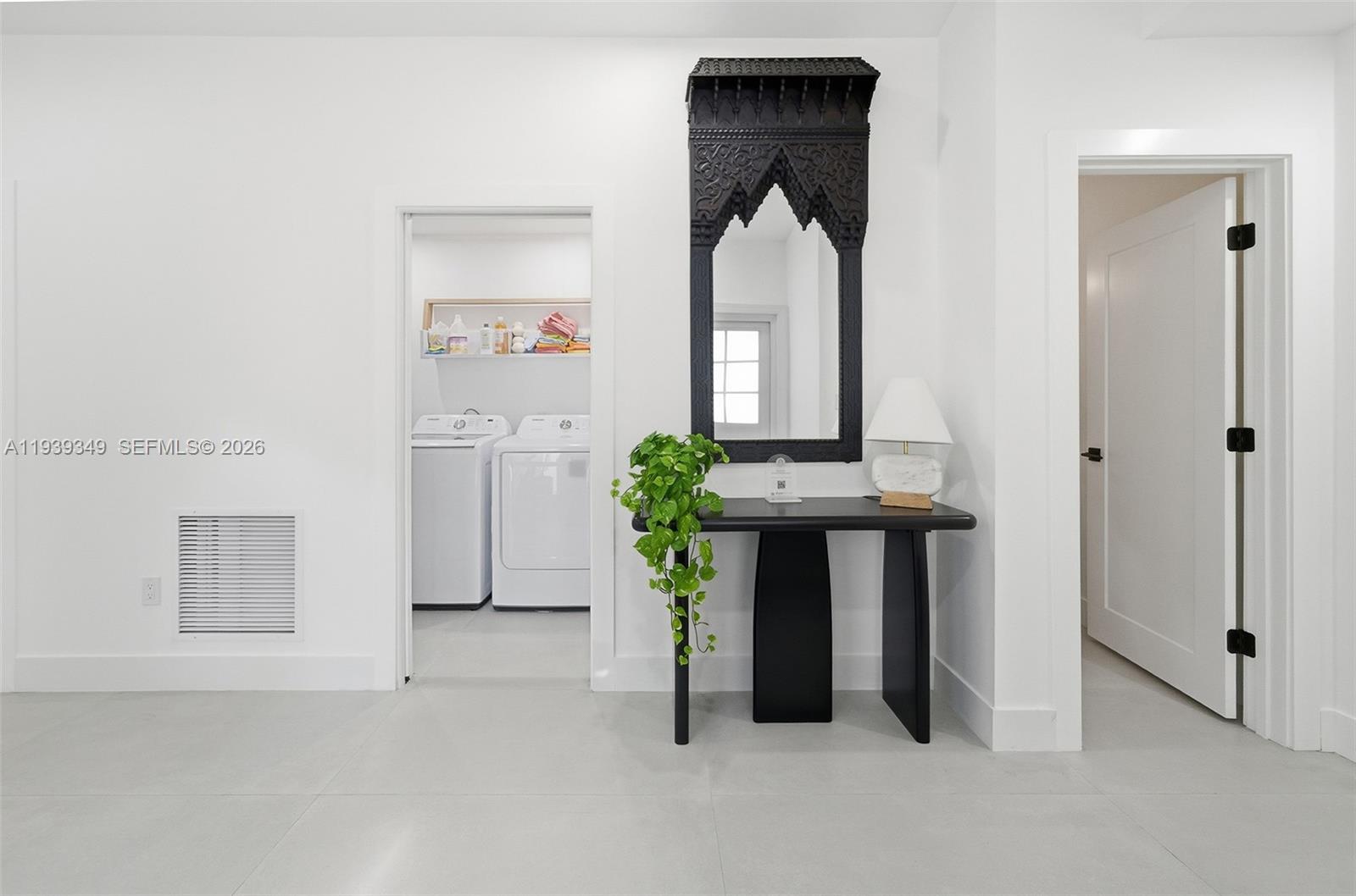 SUNSHINE VISTAS - Residential