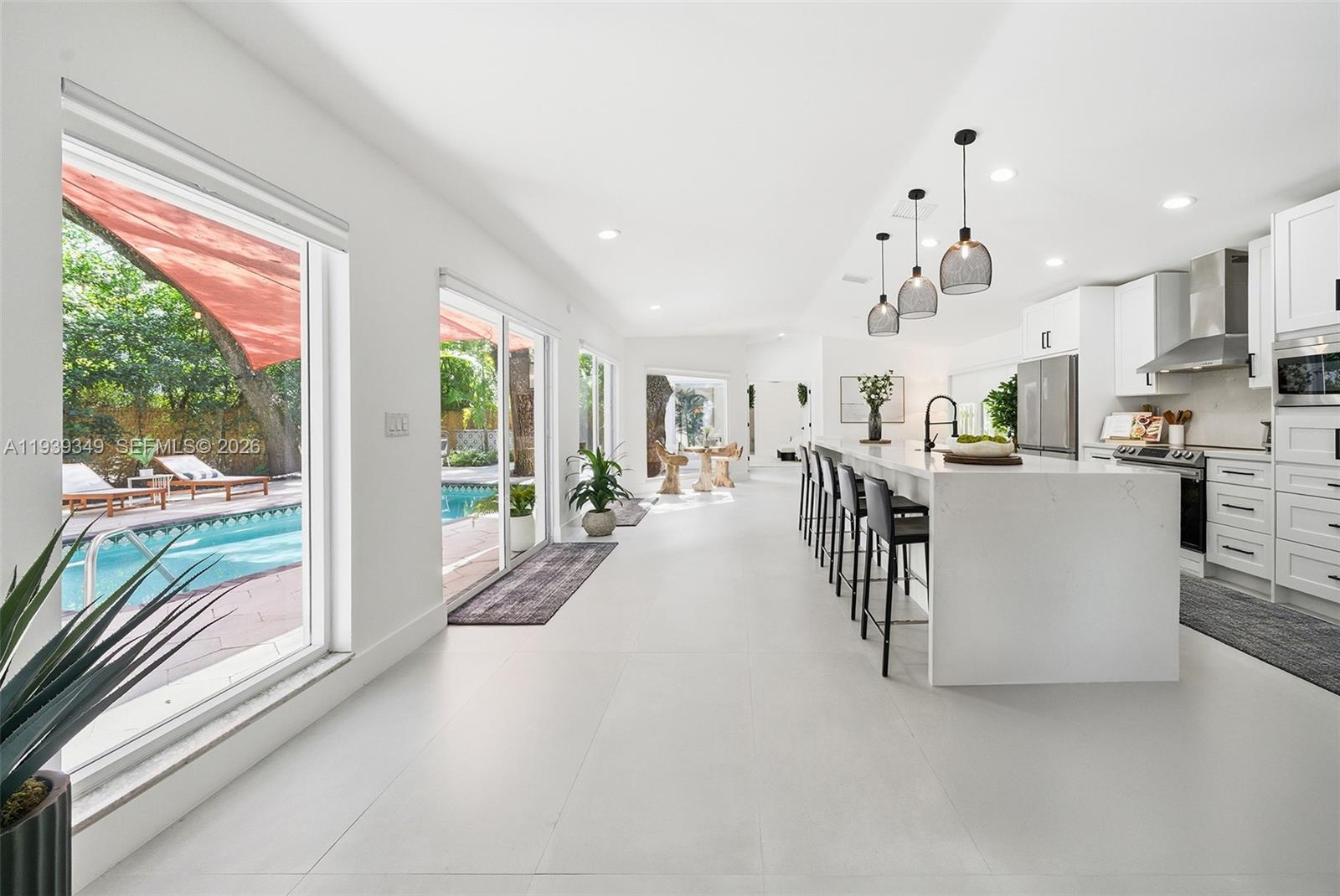 SUNSHINE VISTAS - Residential