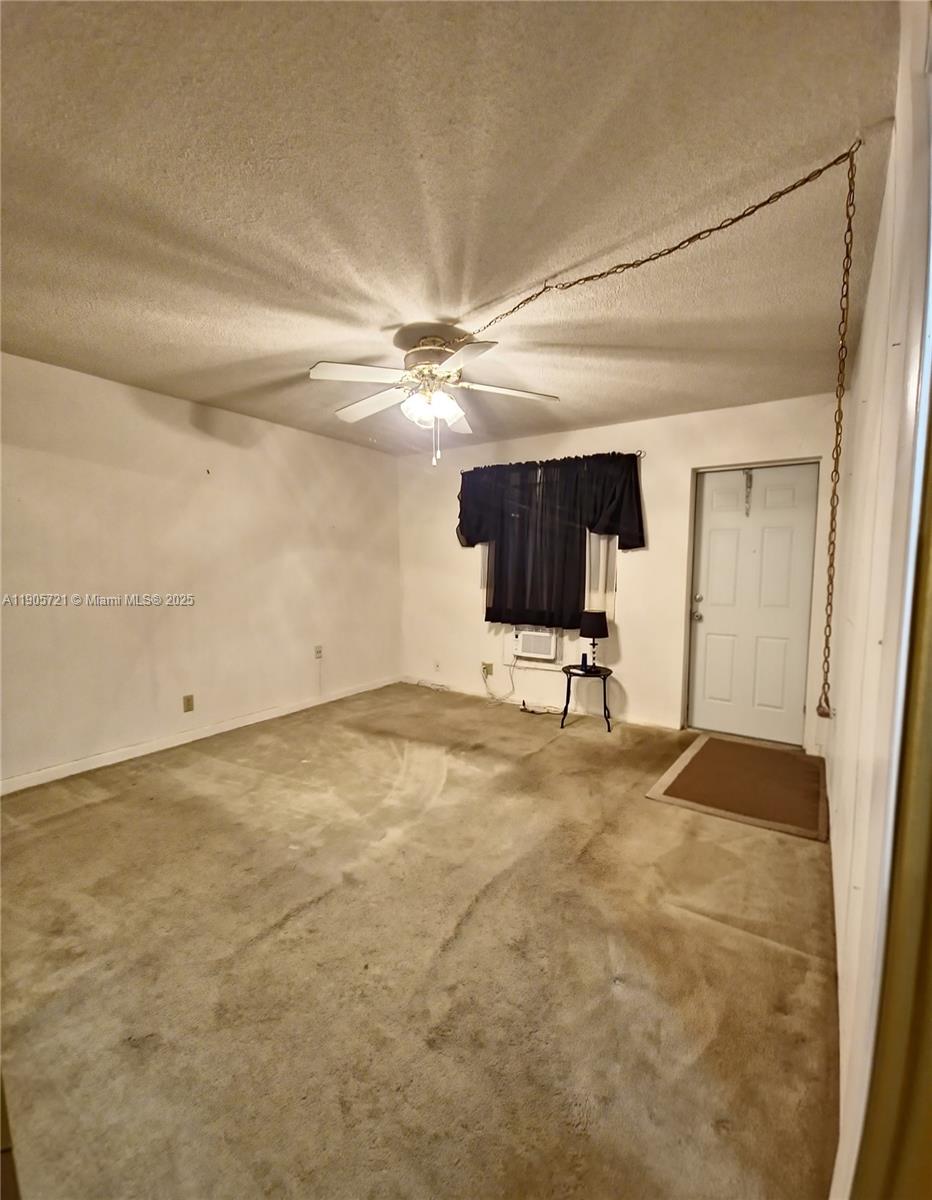 ELDORADO COUNTRY CLUB APT - Residential