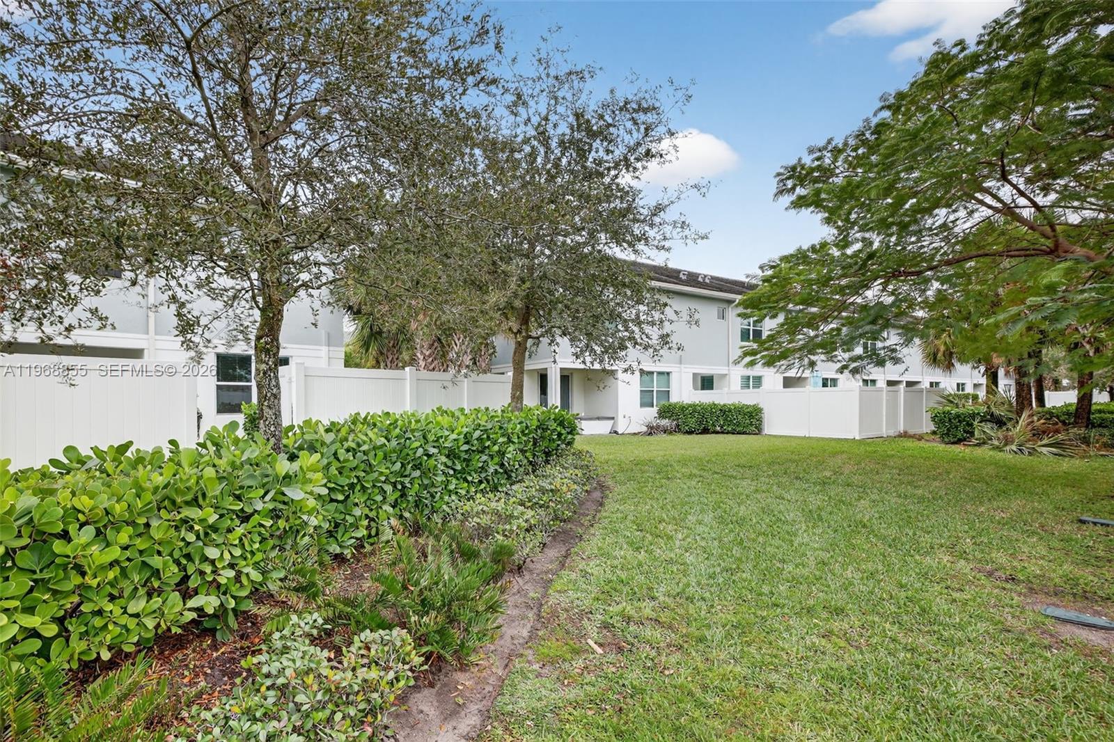 DEERFIELD CROSSING - Residential Lease