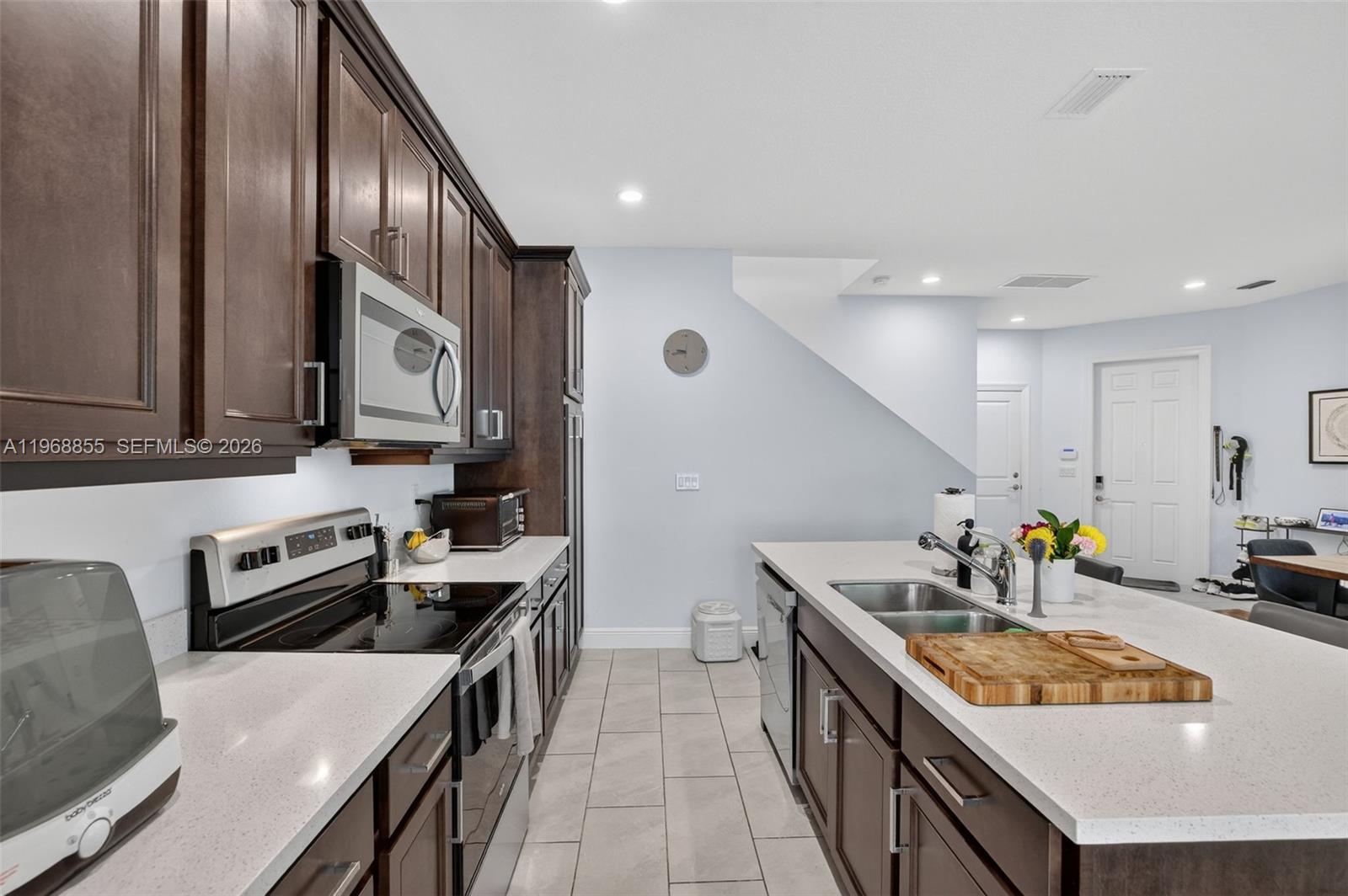 DEERFIELD CROSSING - Residential Lease