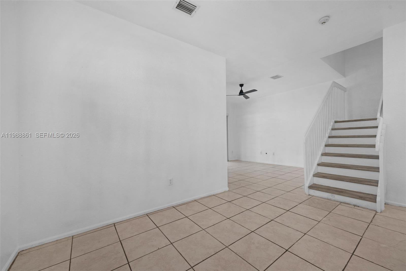 SILVER FALLS POD - Residential Lease