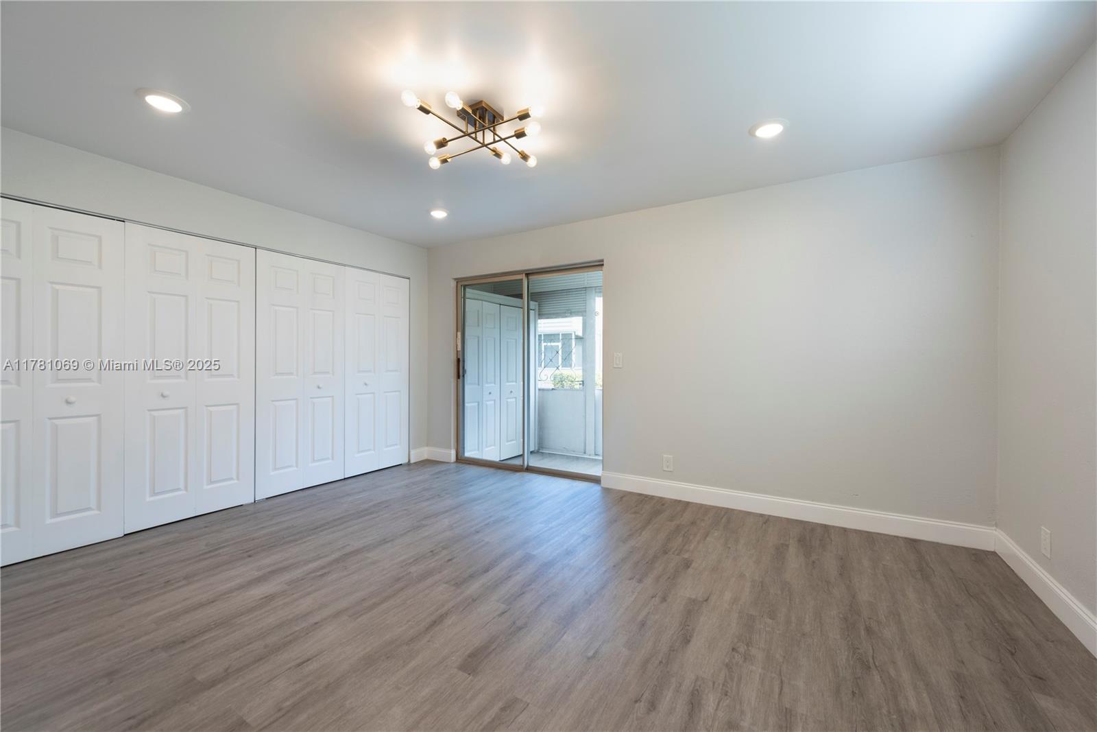 KINGS POINT MONACO CONDOS - Residential
