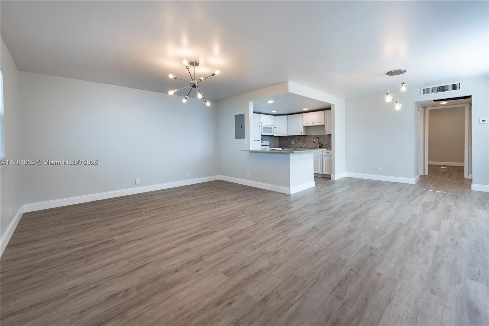 KINGS POINT MONACO CONDOS - Residential