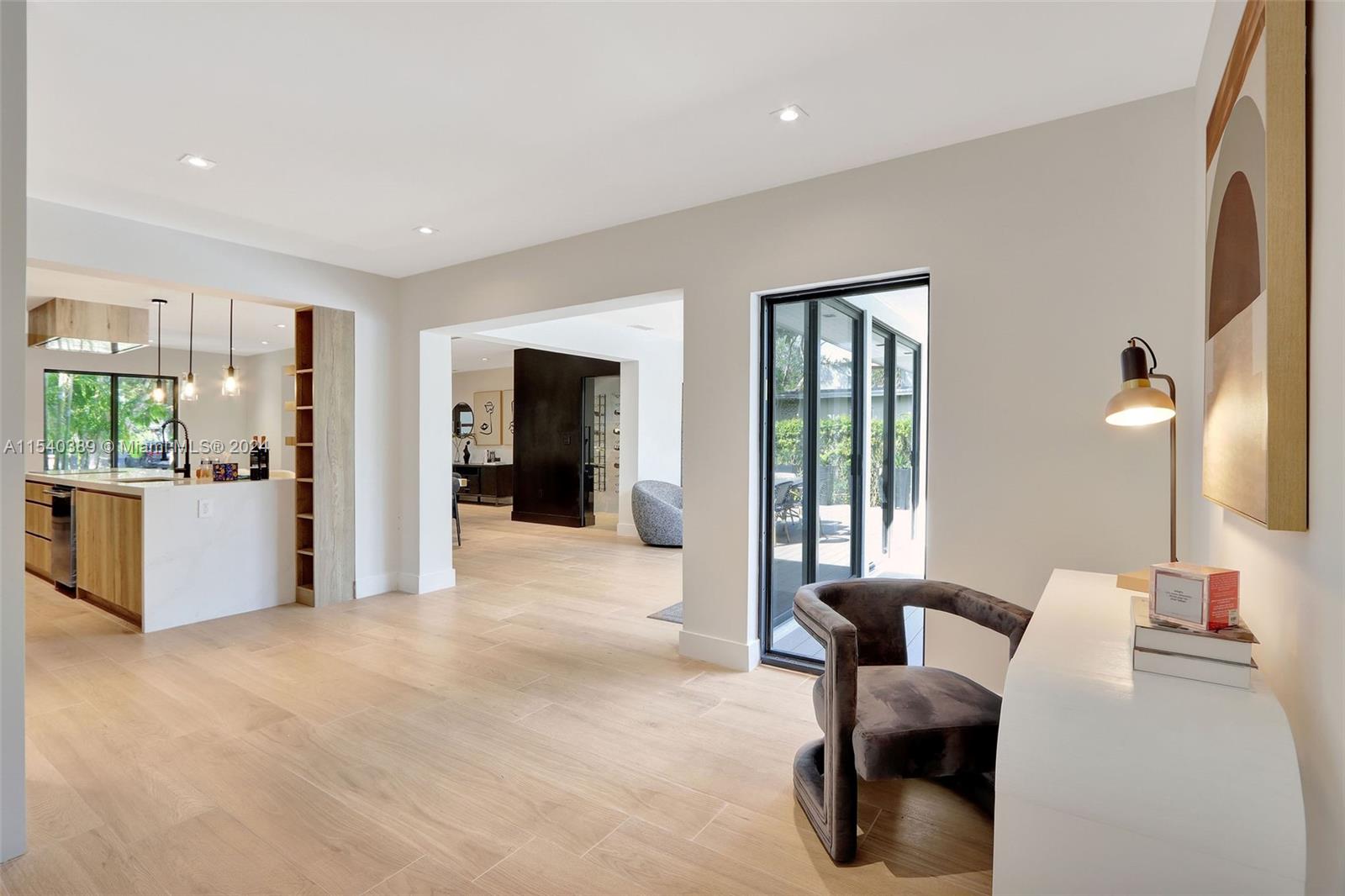 MIAMI SHORES SEC 8 REV - Residential