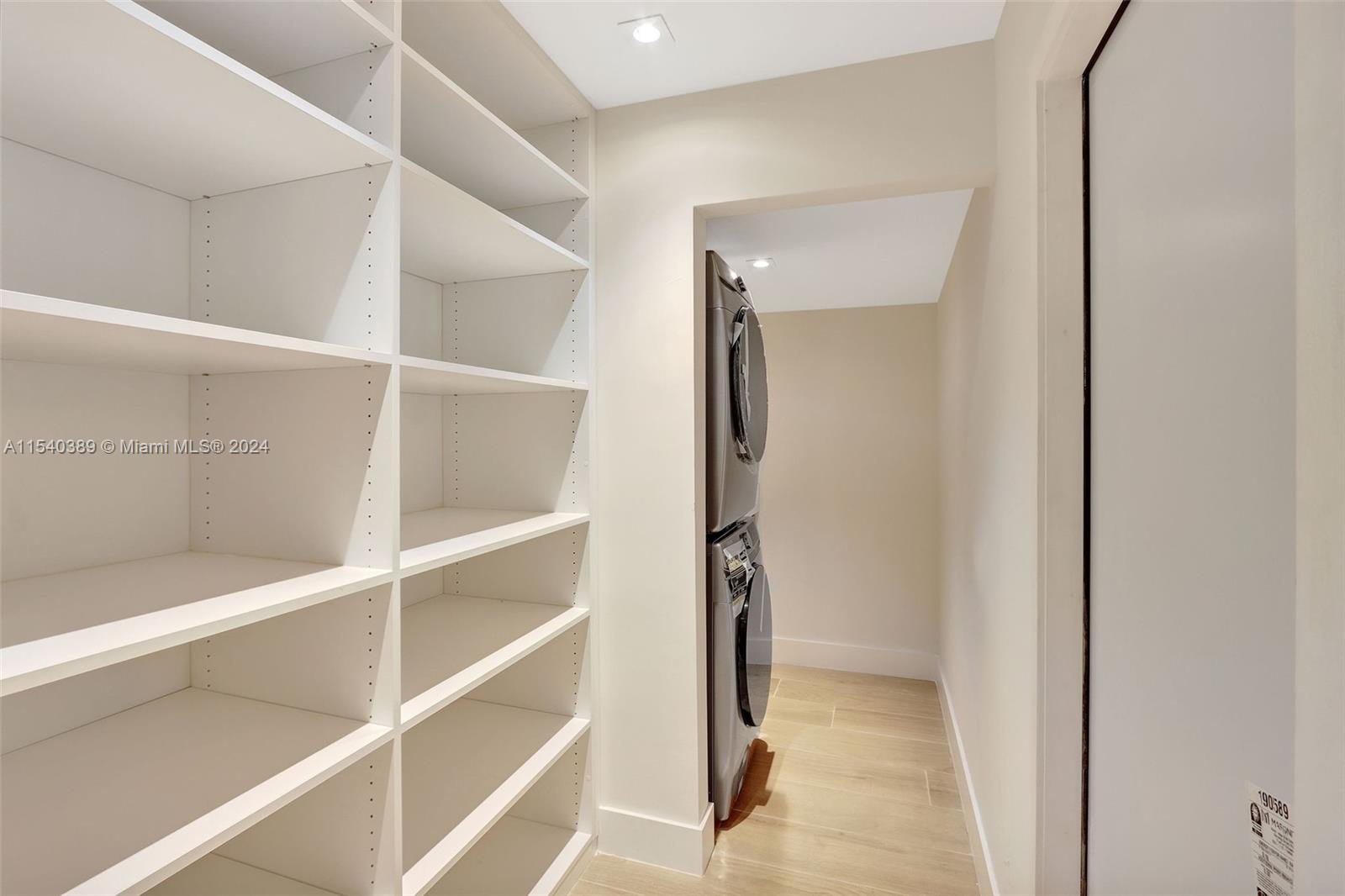 MIAMI SHORES SEC 8 REV - Residential