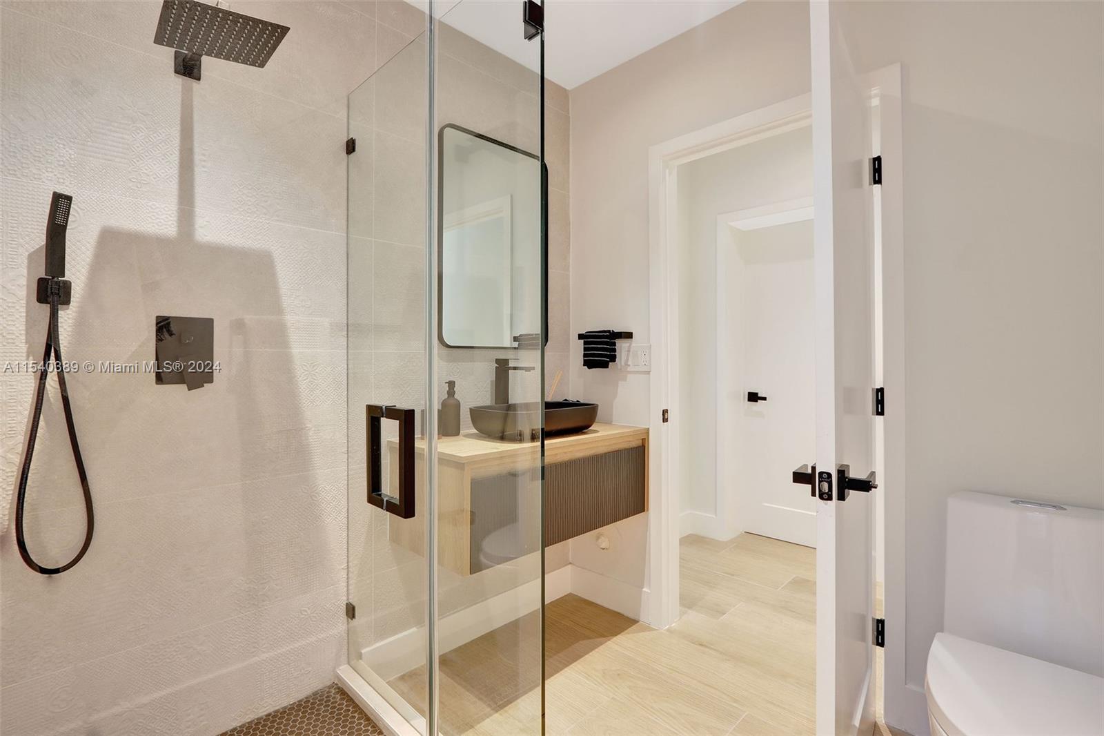 MIAMI SHORES SEC 8 REV - Residential