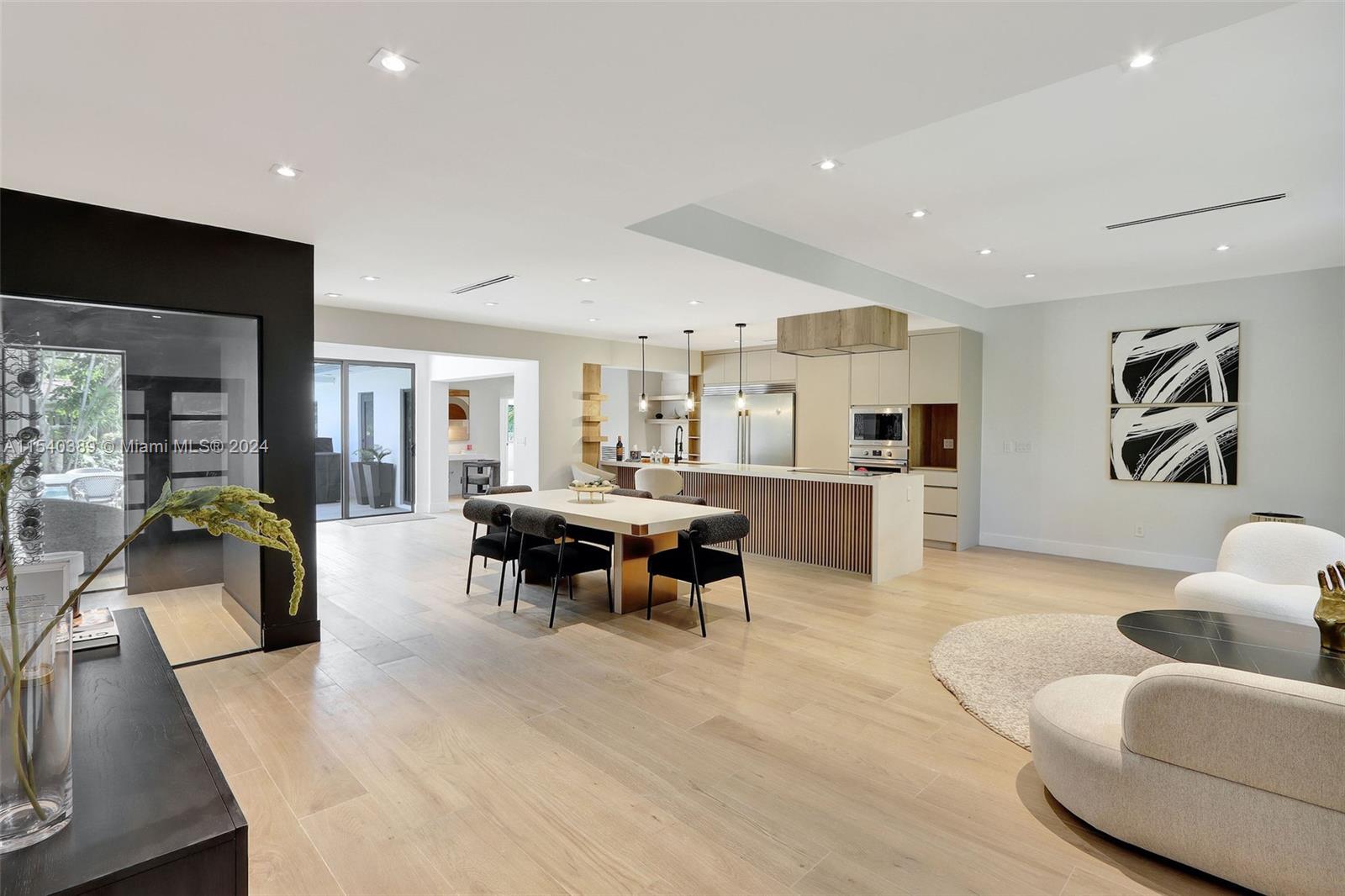 MIAMI SHORES SEC 8 REV - Residential