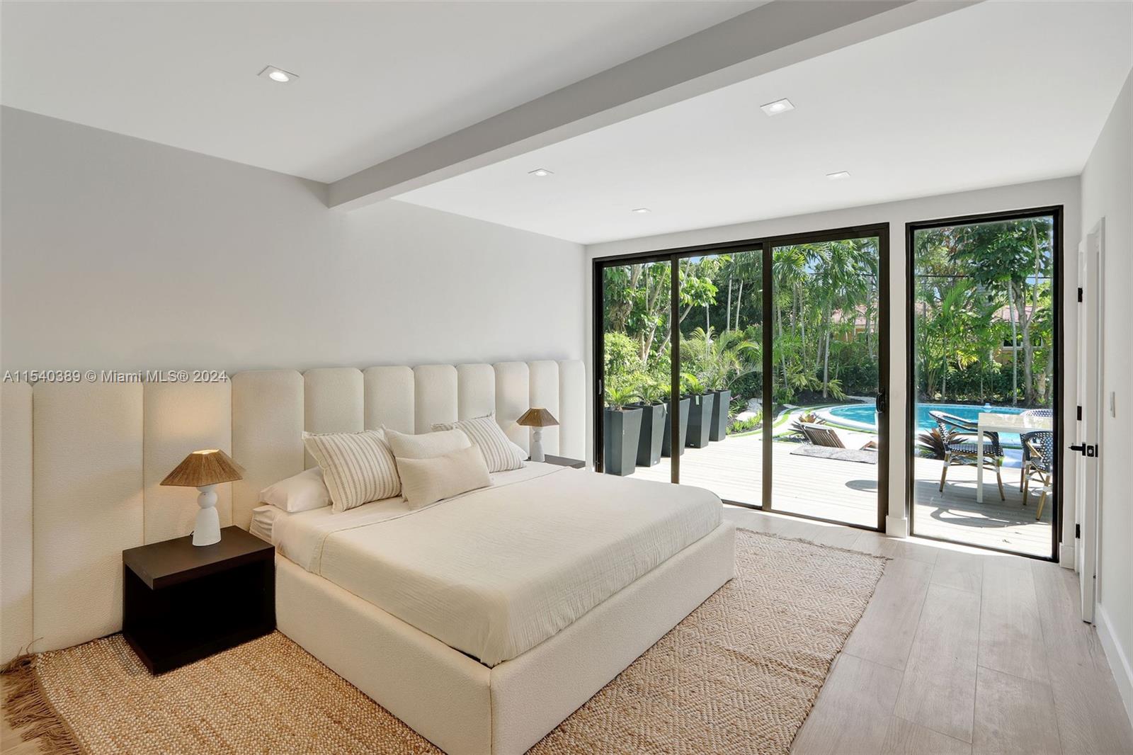 MIAMI SHORES SEC 8 REV - Residential